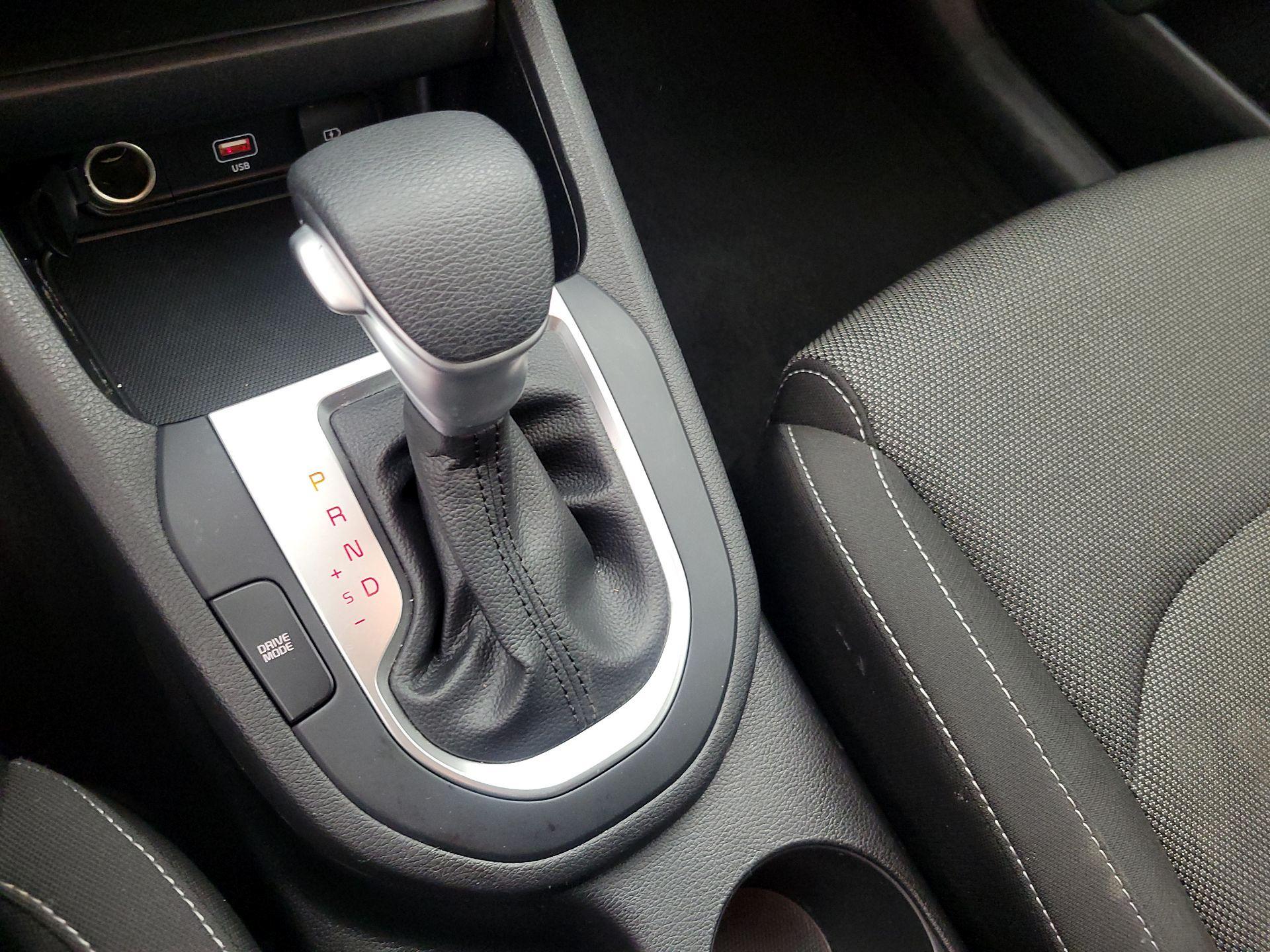 Thumbnail: 2024 Kia Forte - 17