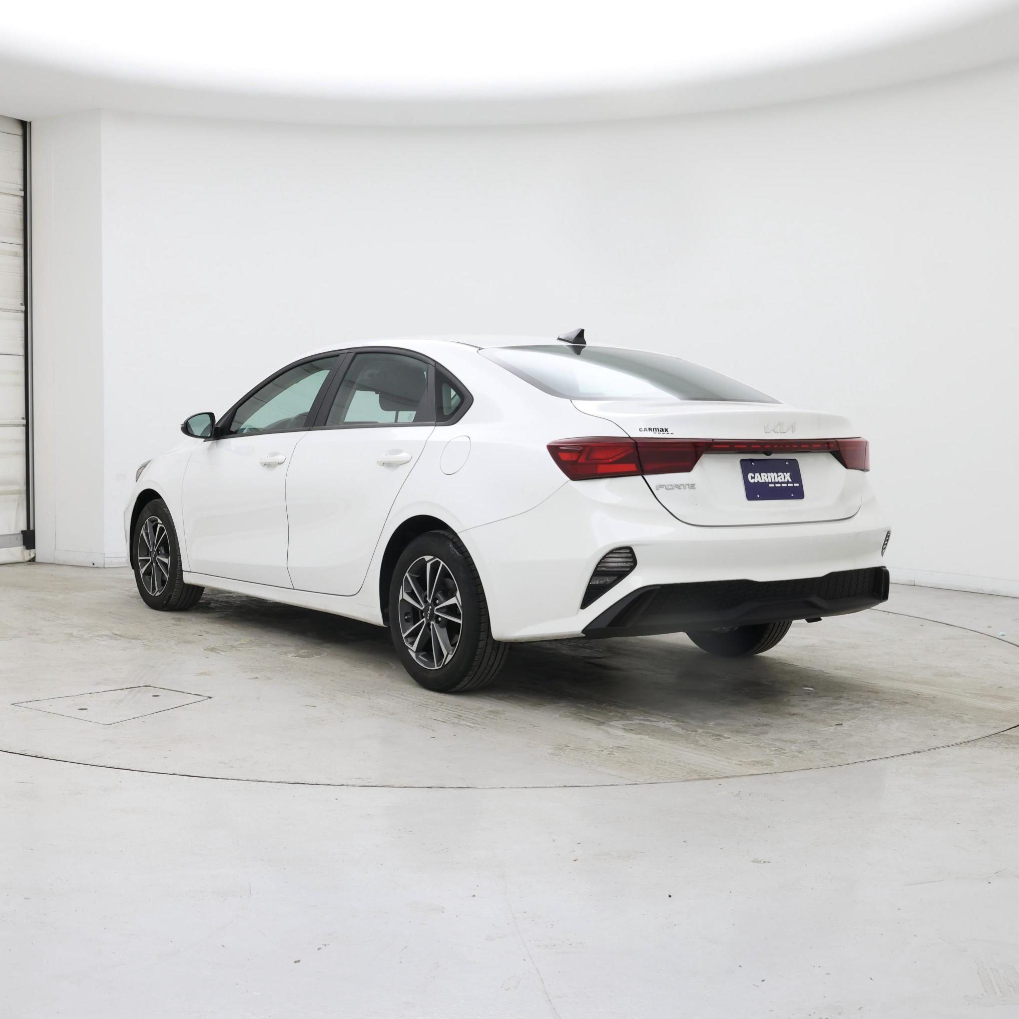 Thumbnail: 2024 Kia Forte - 2