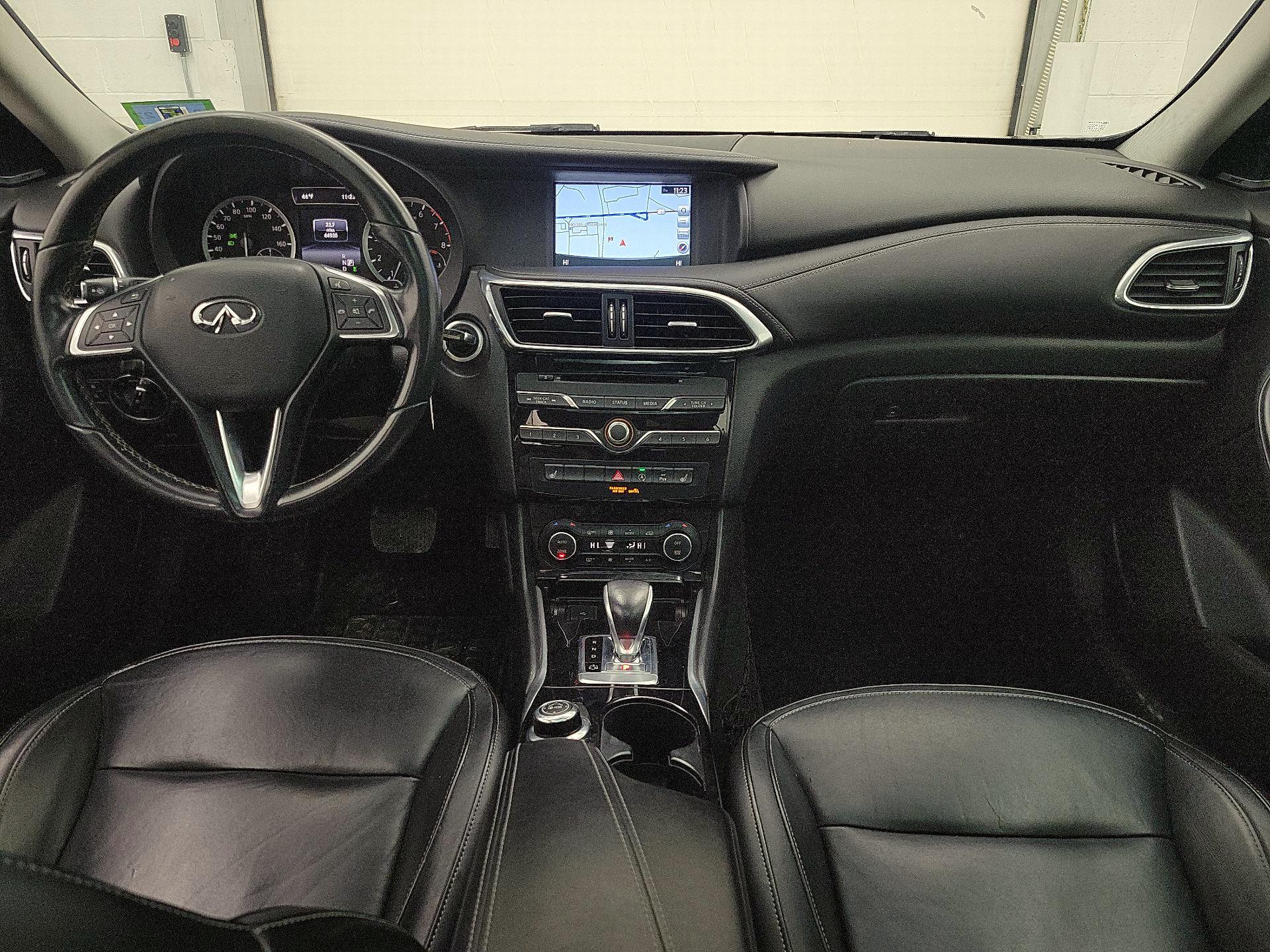 Thumbnail: 2018 INFINITI QX30 - 9