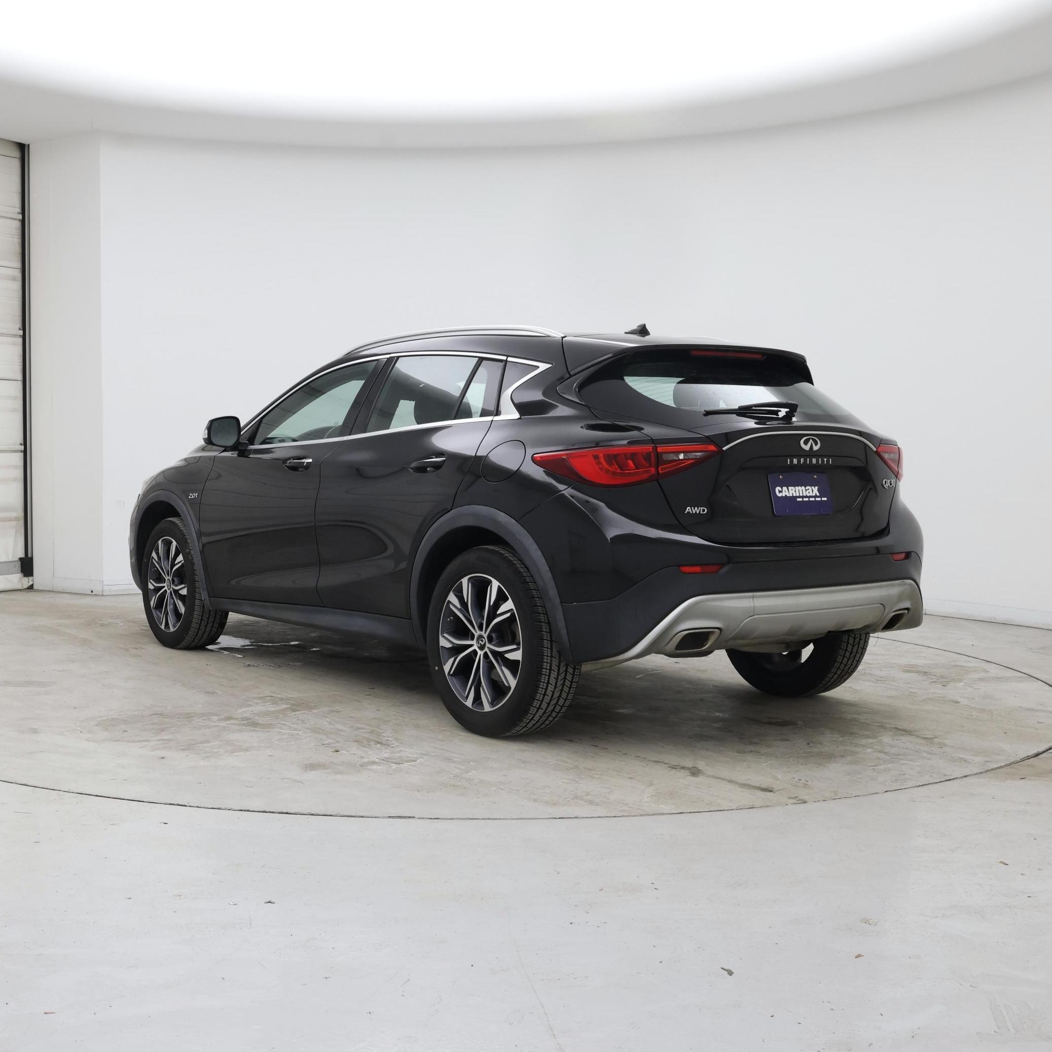Thumbnail: 2018 INFINITI QX30 - 2