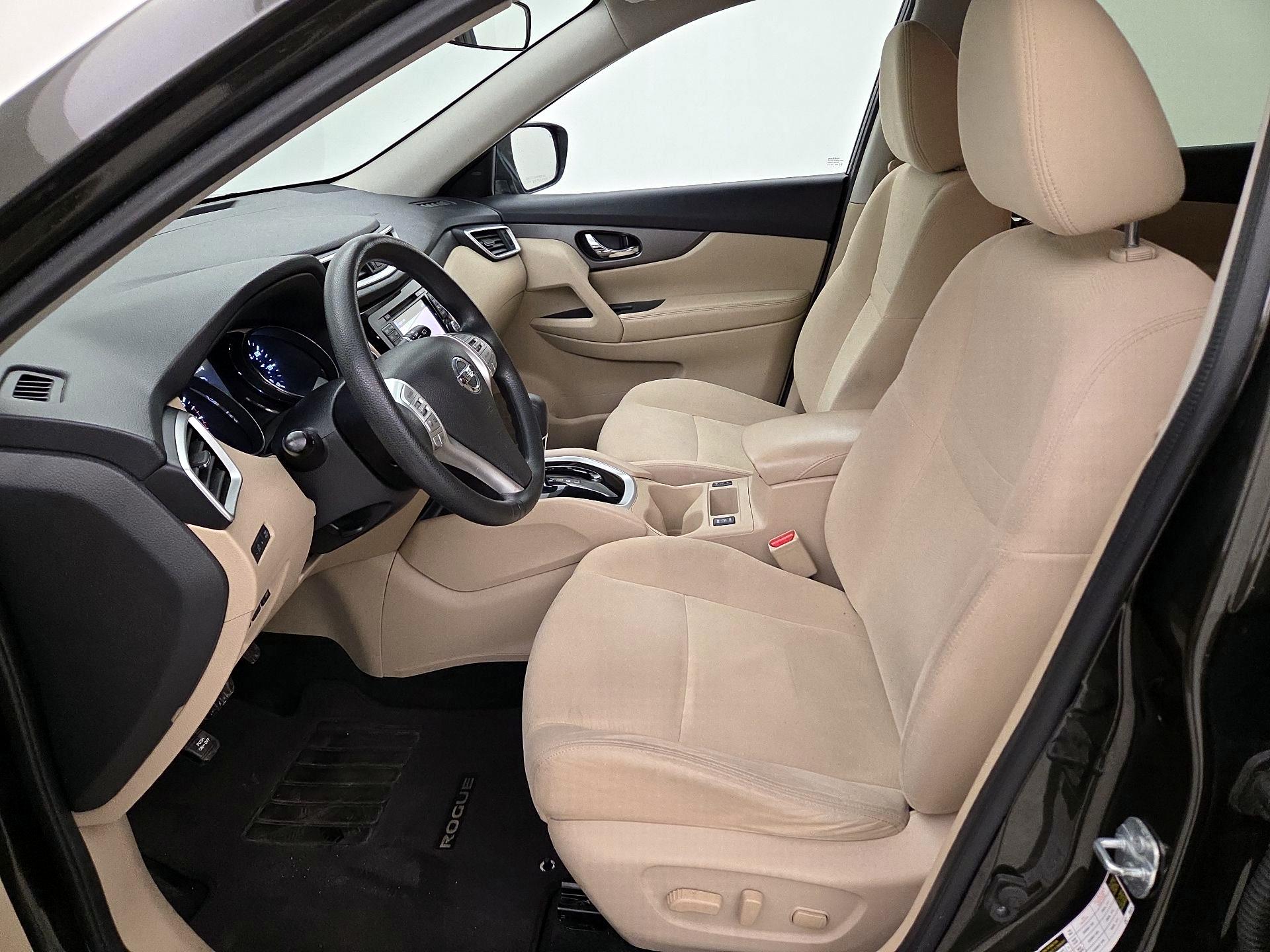 Thumbnail: 2016 Nissan Rogue - 11