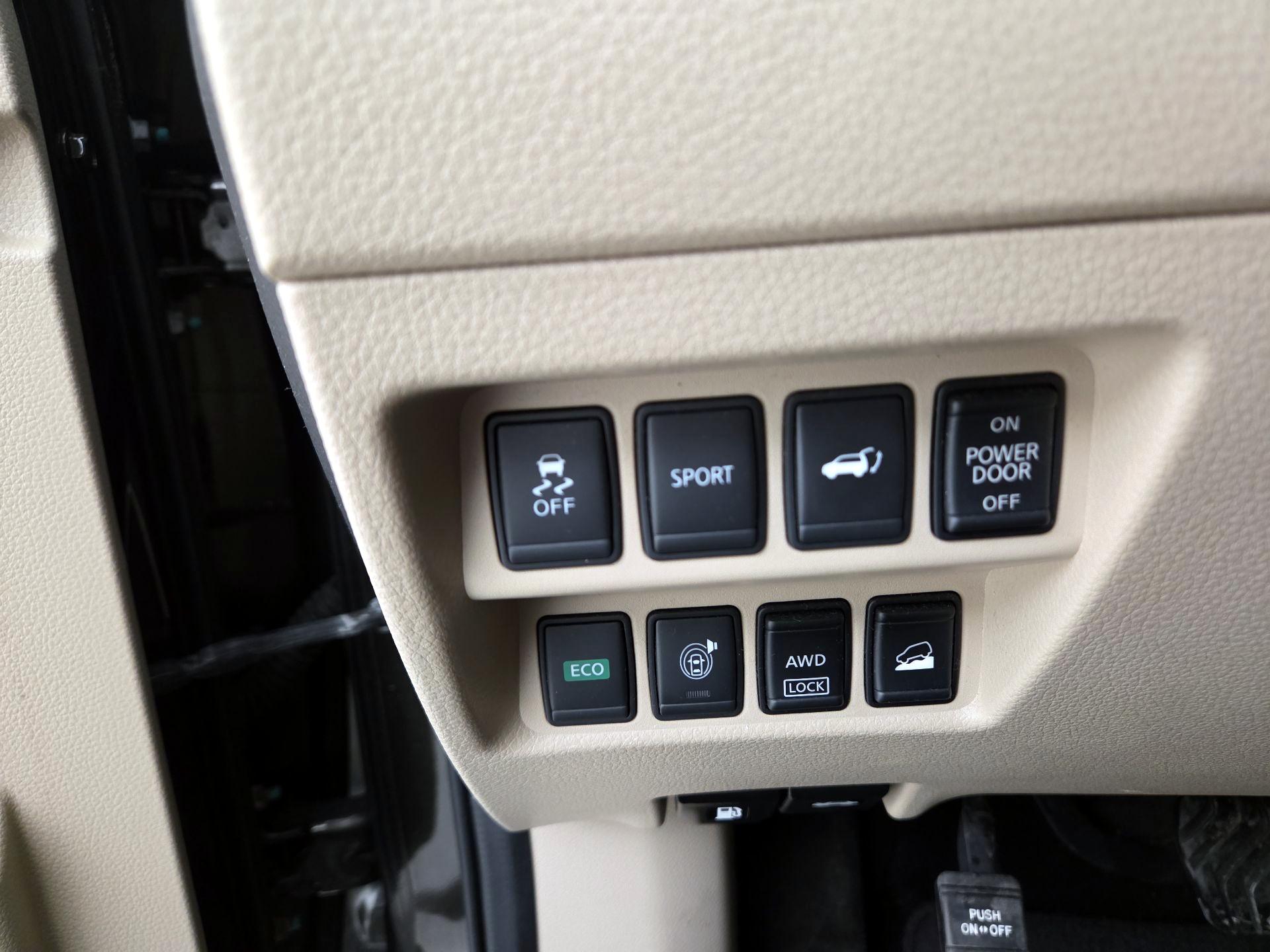 Thumbnail: 2016 Nissan Rogue - 13