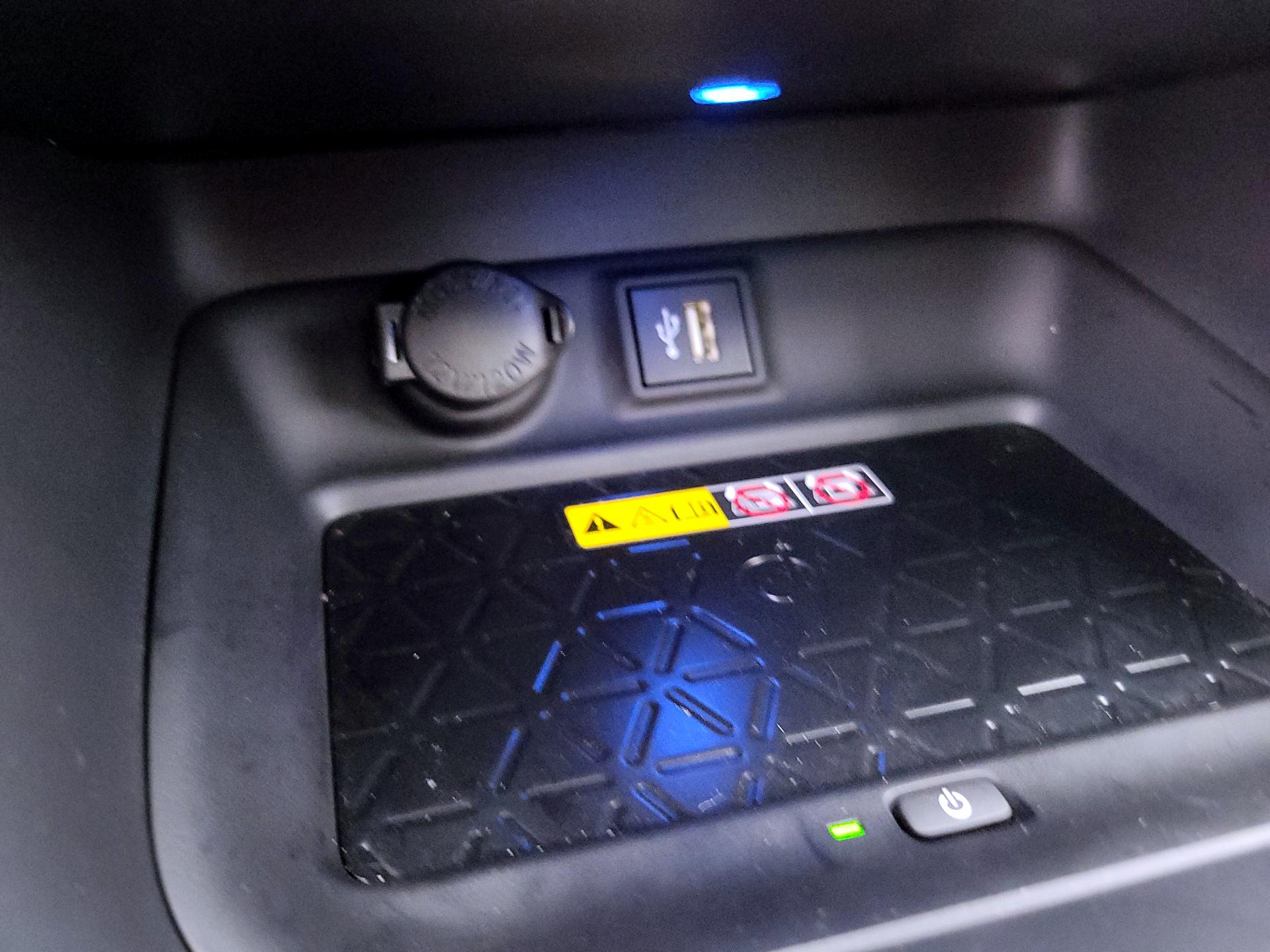 Thumbnail: 2024 Toyota RAV4 - 18