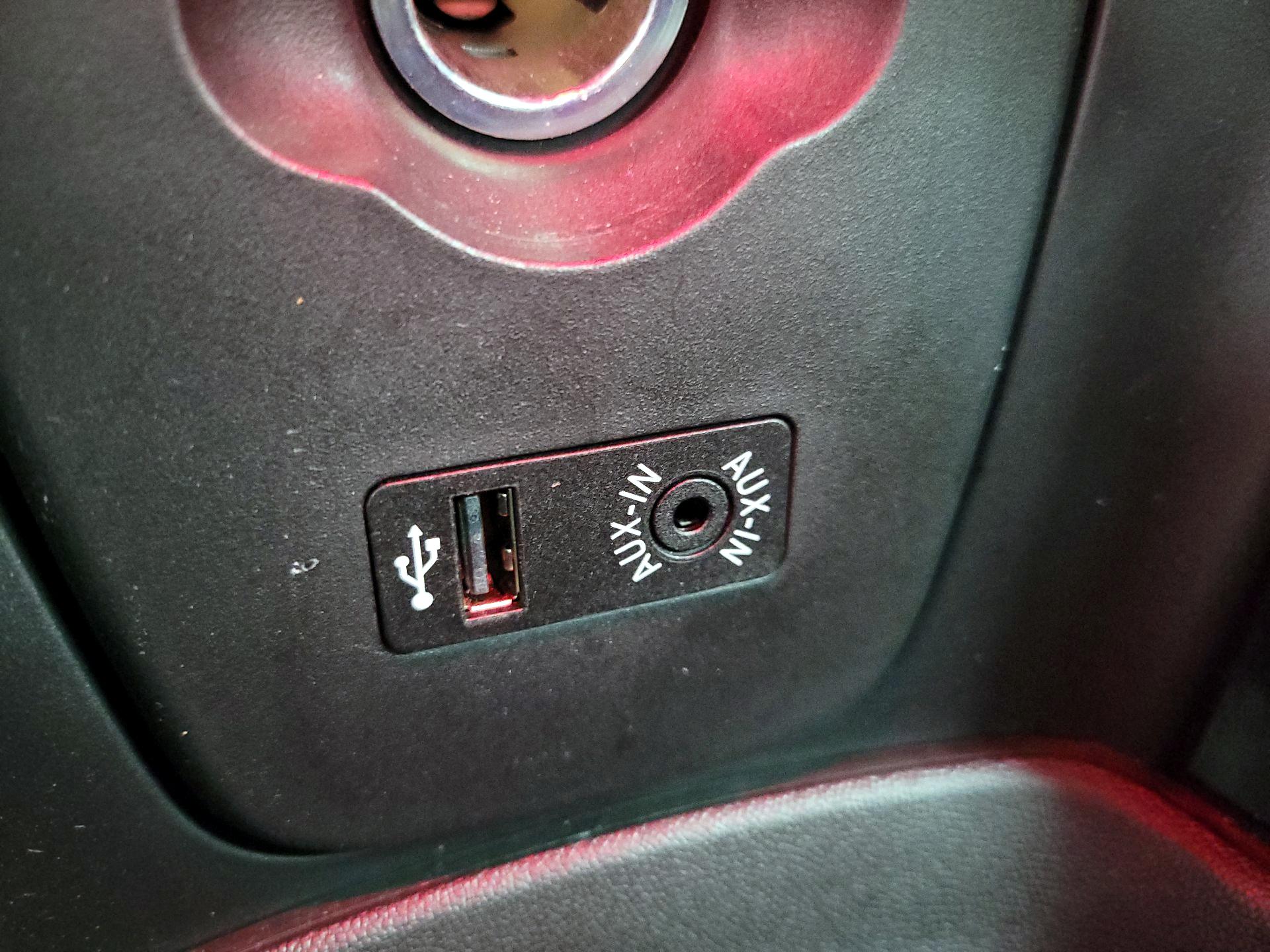 Thumbnail: 2016 MINI Cooper Hardtop - 18