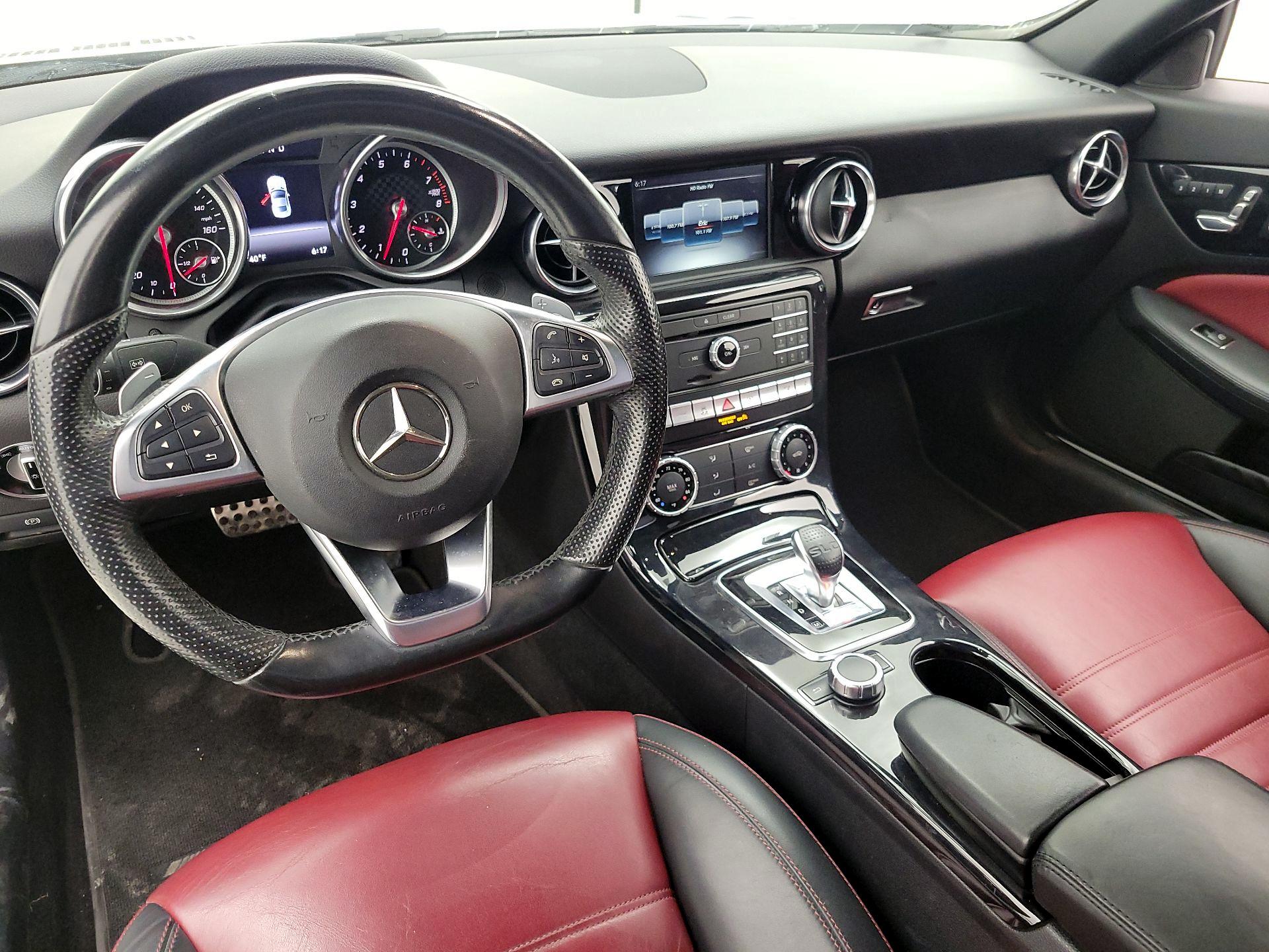 Thumbnail: 2017 Mercedes-Benz SLC - 9