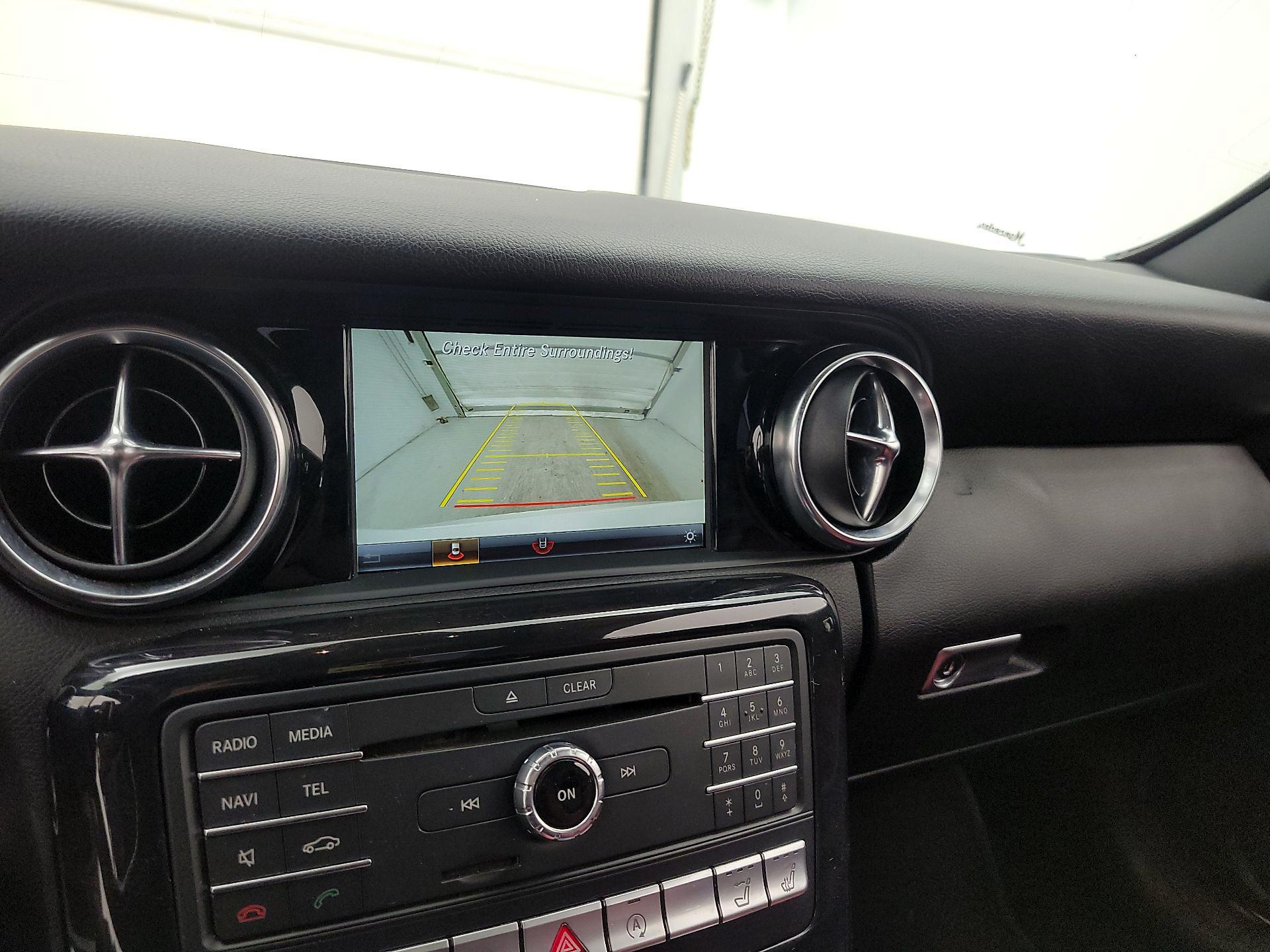 Thumbnail: 2017 Mercedes-Benz SLC - 14