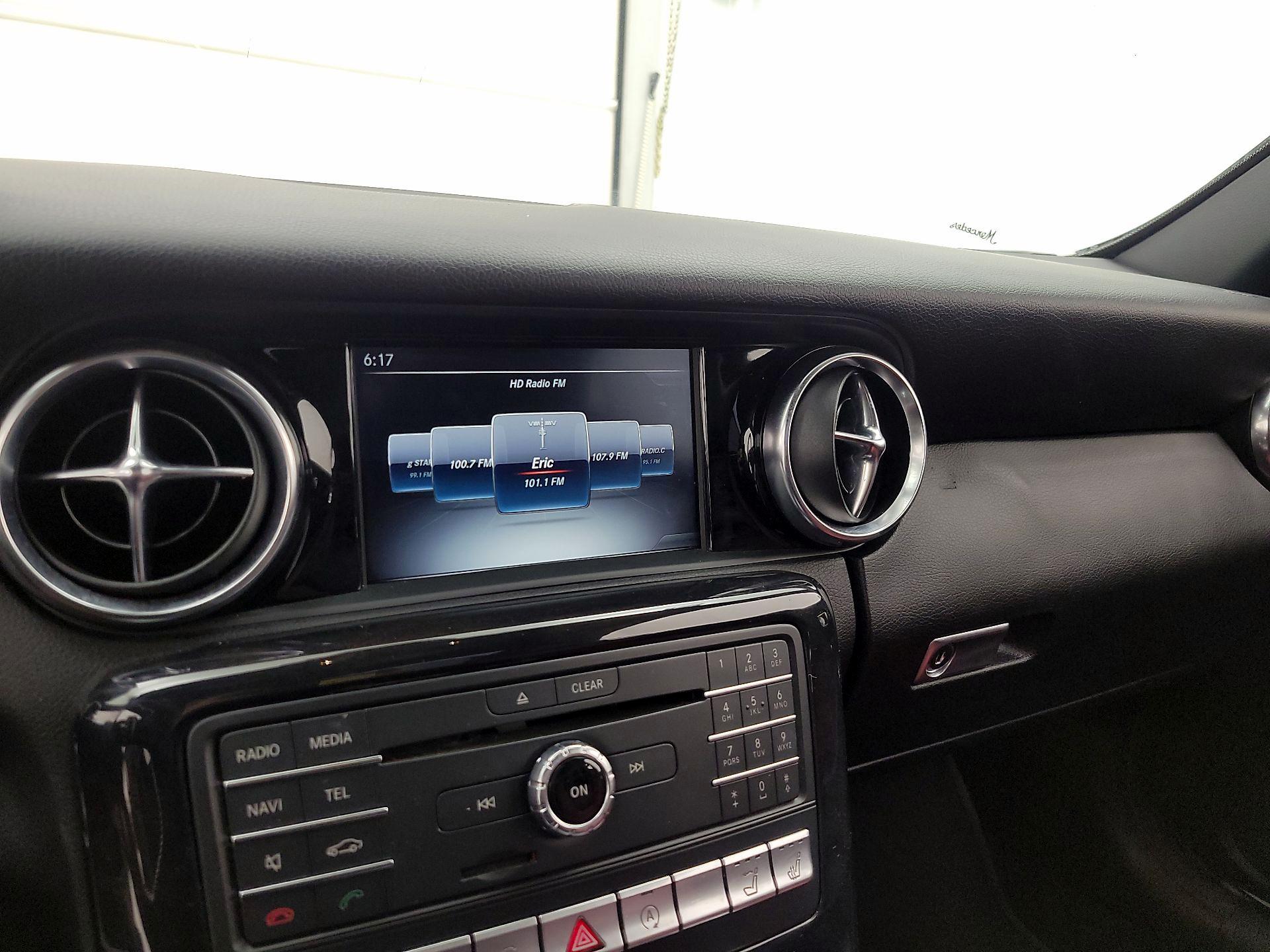 Thumbnail: 2017 Mercedes-Benz SLC - 15