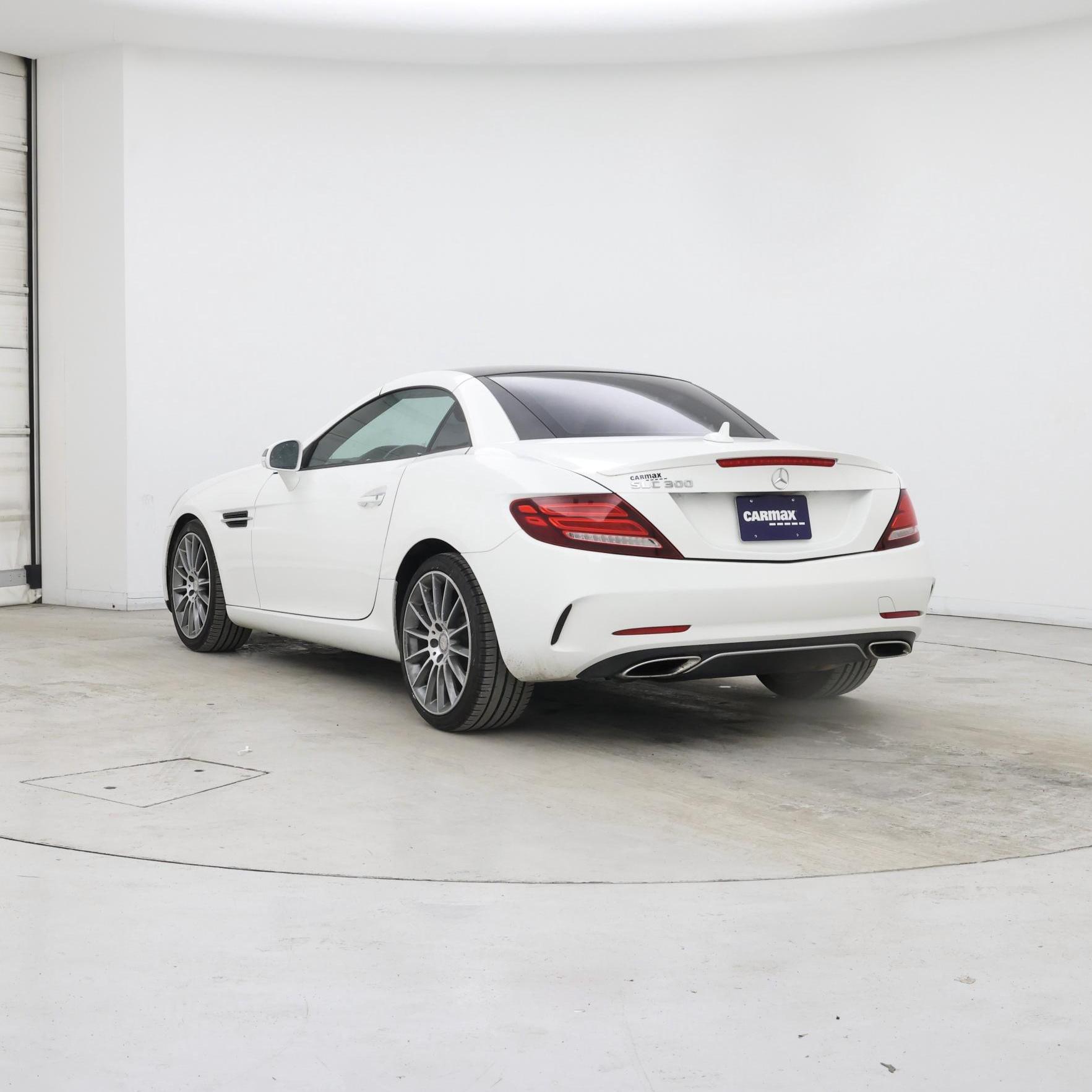 Thumbnail: 2017 Mercedes-Benz SLC - 2