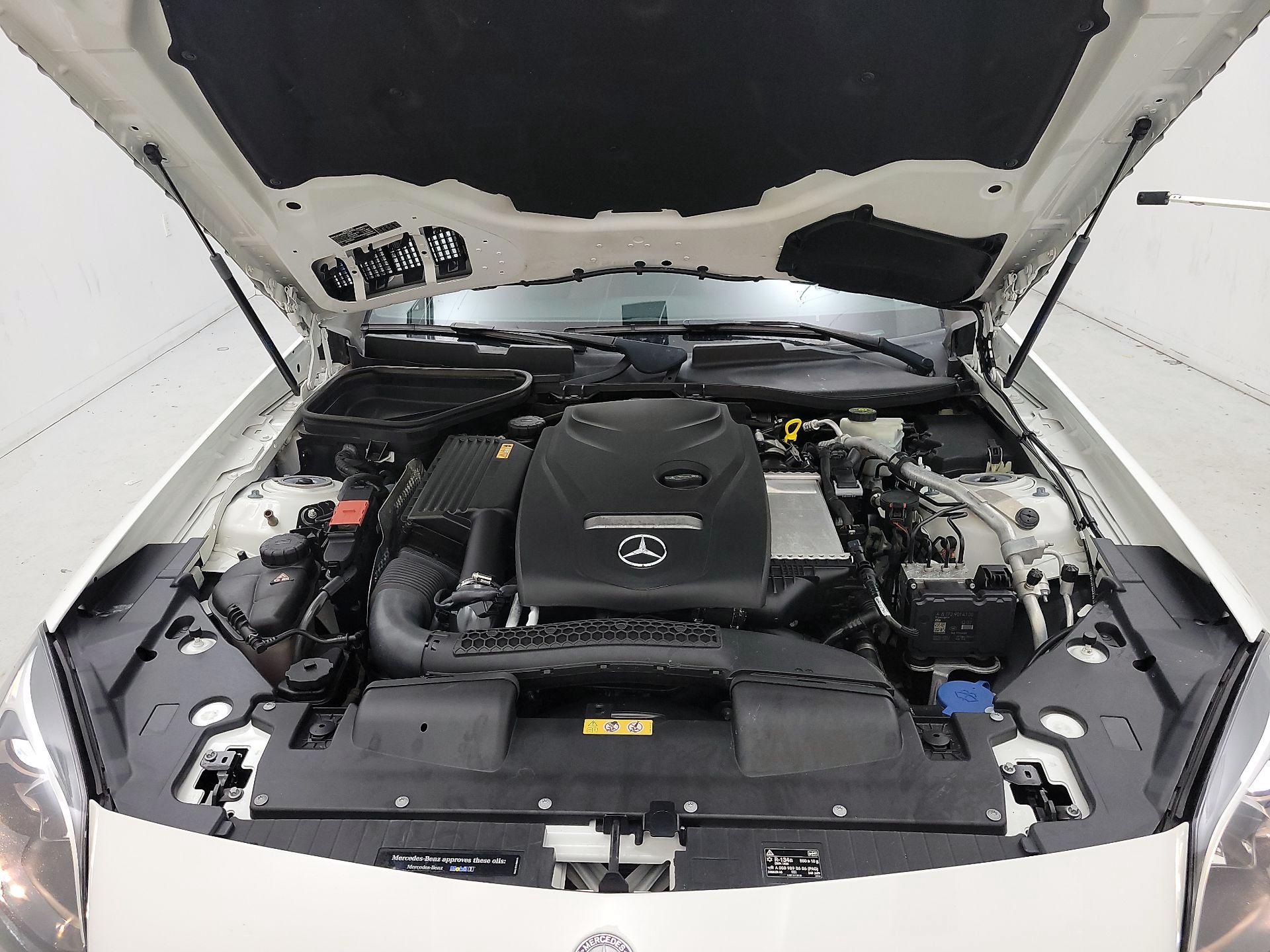 Thumbnail: 2017 Mercedes-Benz SLC - 19