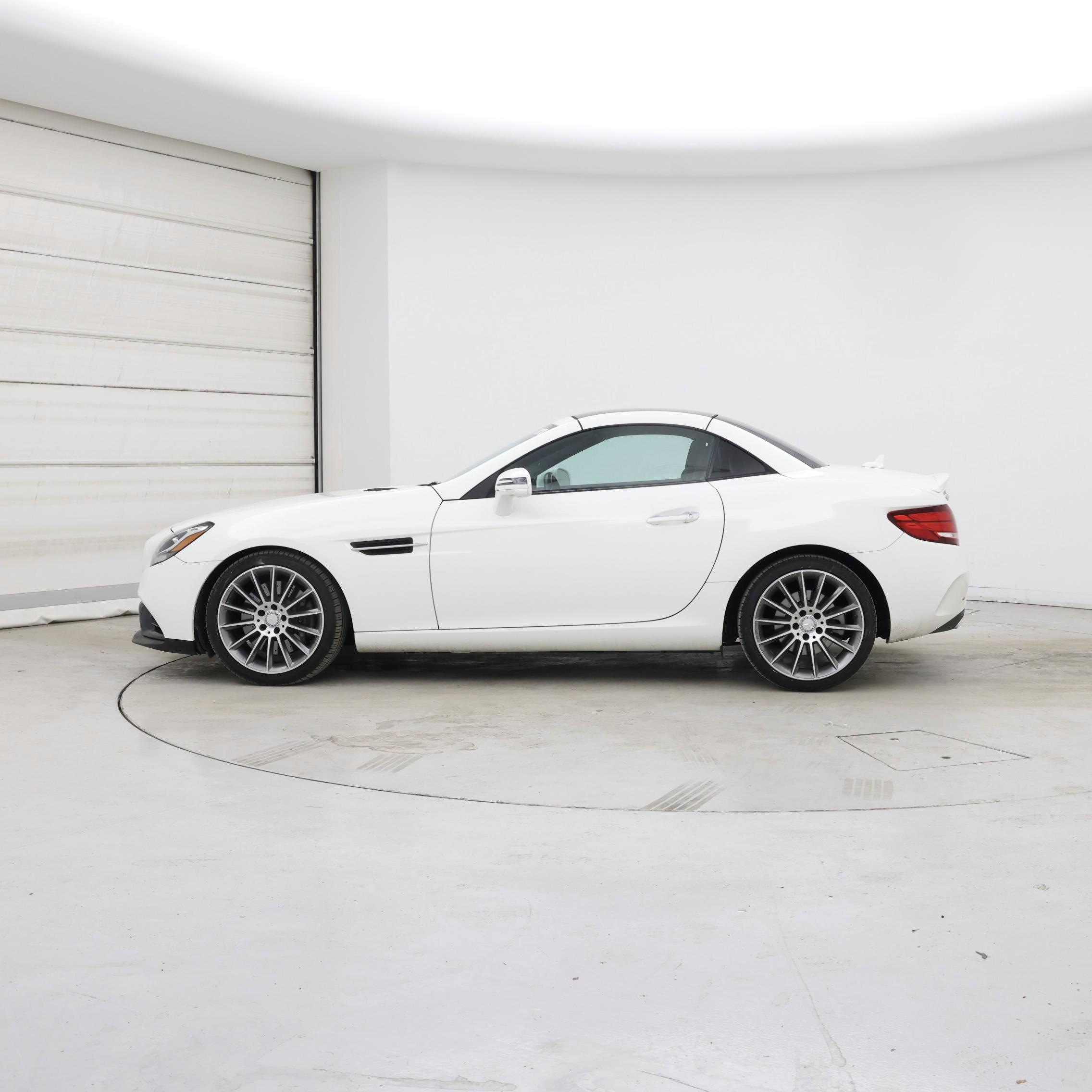 Thumbnail: 2017 Mercedes-Benz SLC - 3