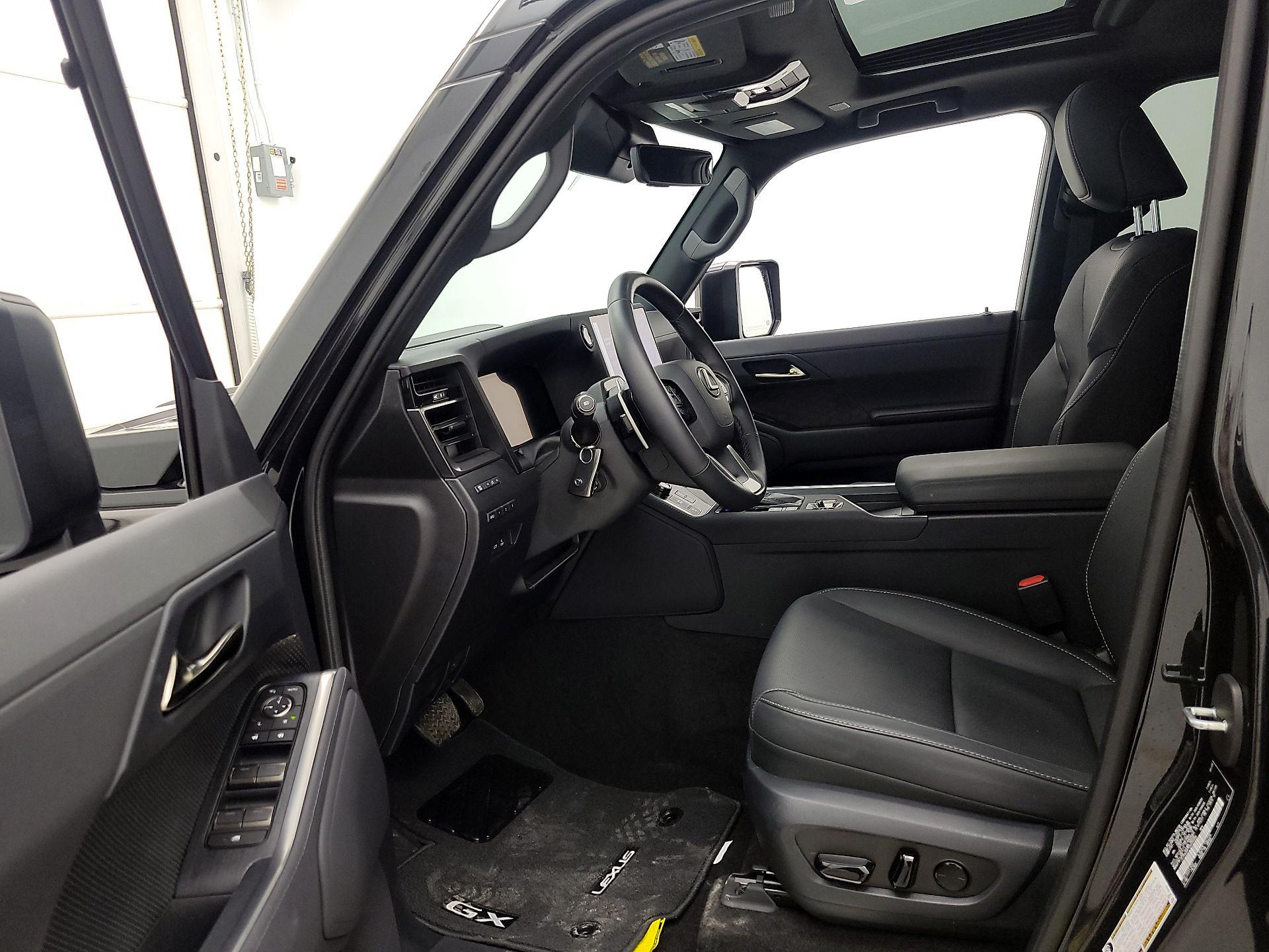 Thumbnail: 2025 Lexus GX - 11