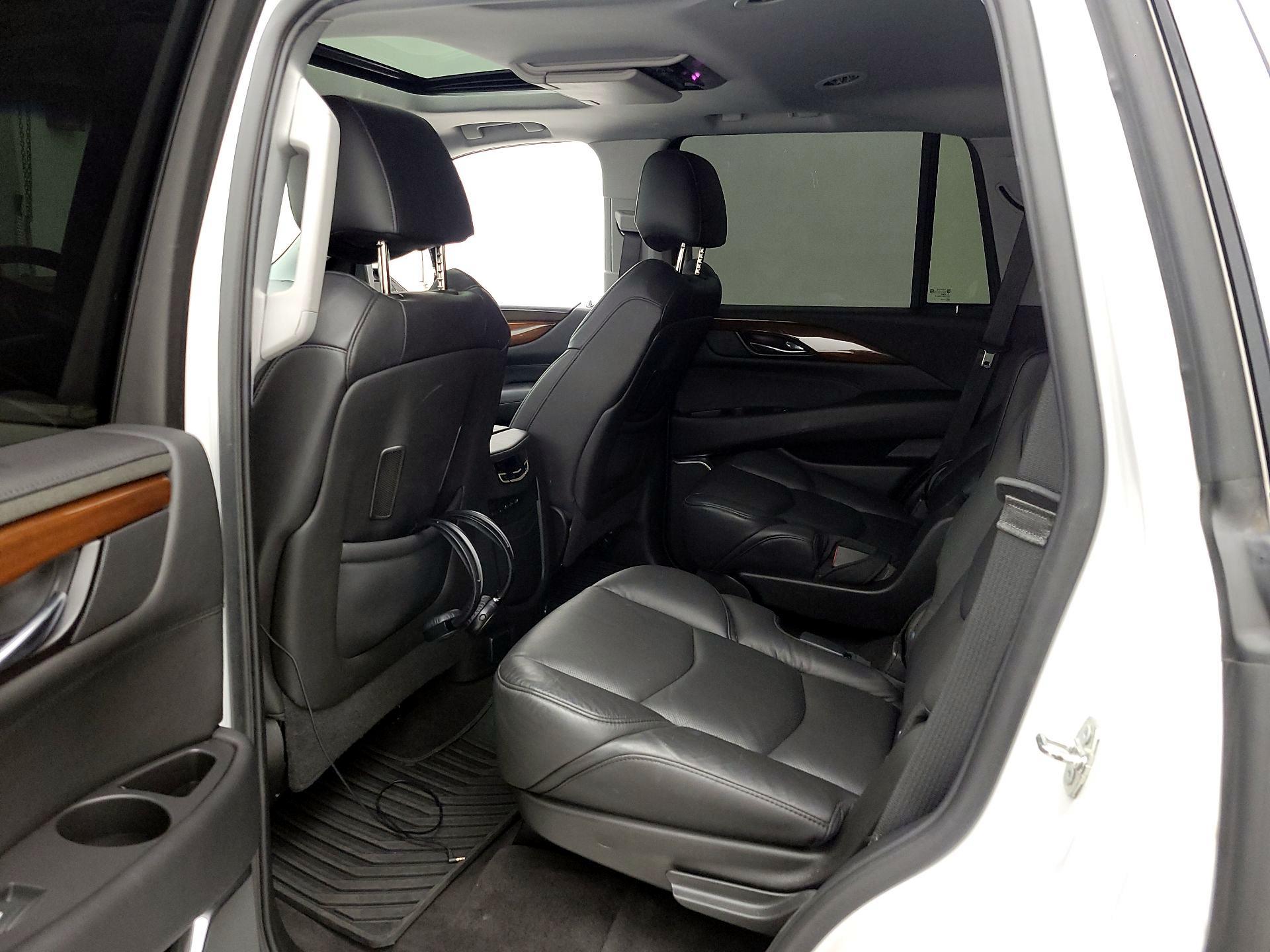 Thumbnail: 2020 Cadillac Escalade - 20