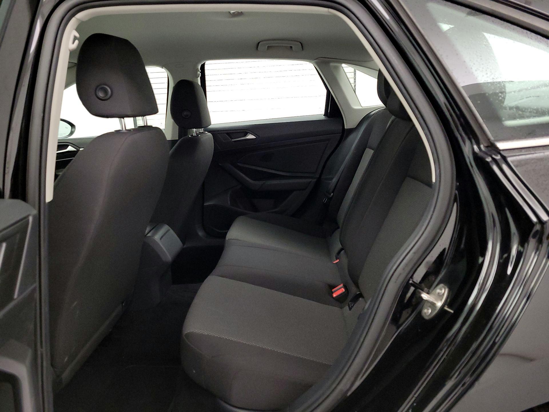 Thumbnail: 2019 Volkswagen Jetta - 19