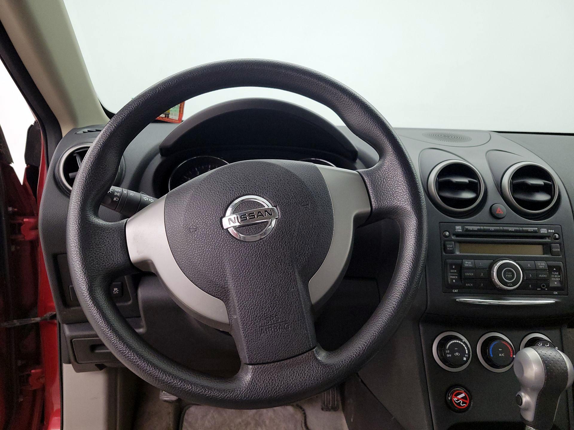 Thumbnail: 2014 Nissan Rogue - 10