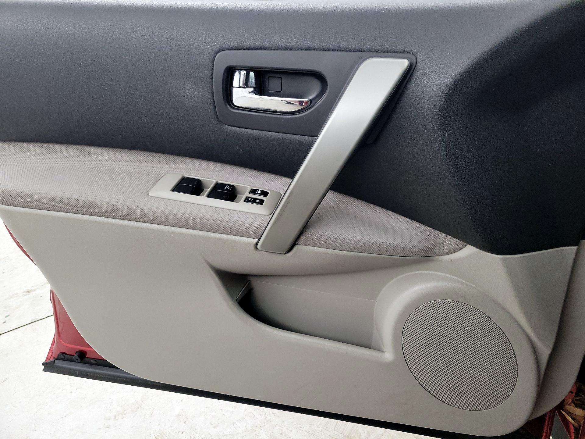 Thumbnail: 2014 Nissan Rogue - 12