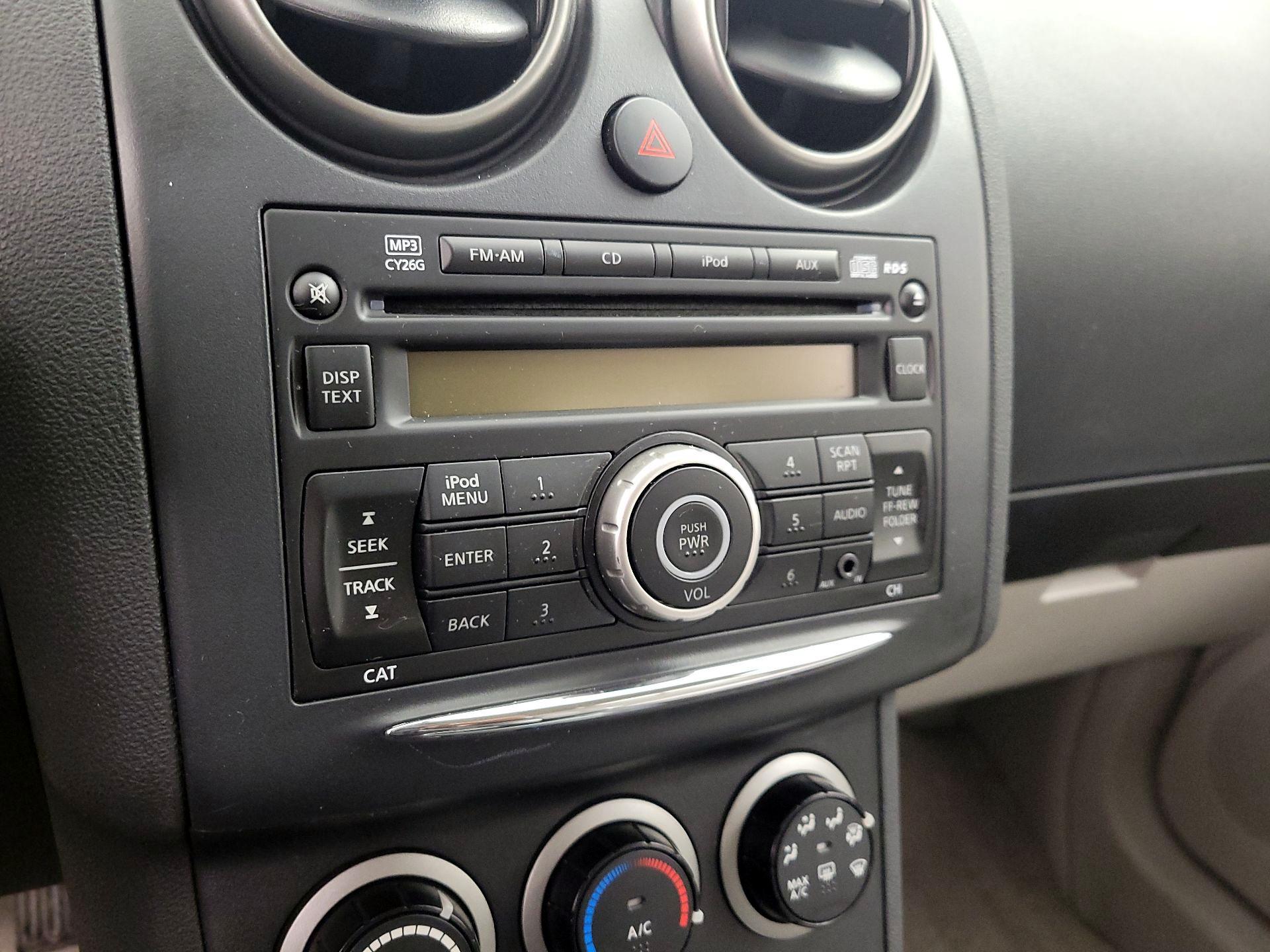 Thumbnail: 2014 Nissan Rogue - 14