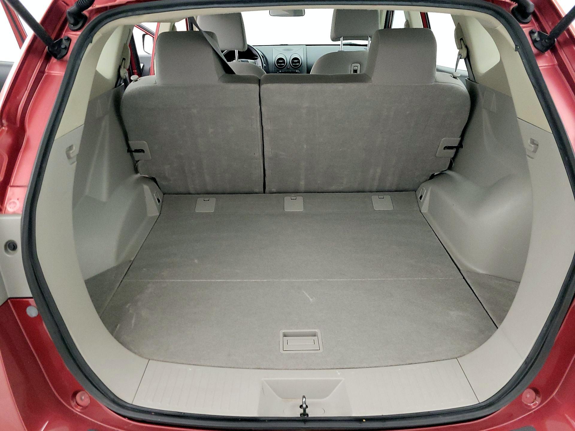 Thumbnail: 2014 Nissan Rogue - 18