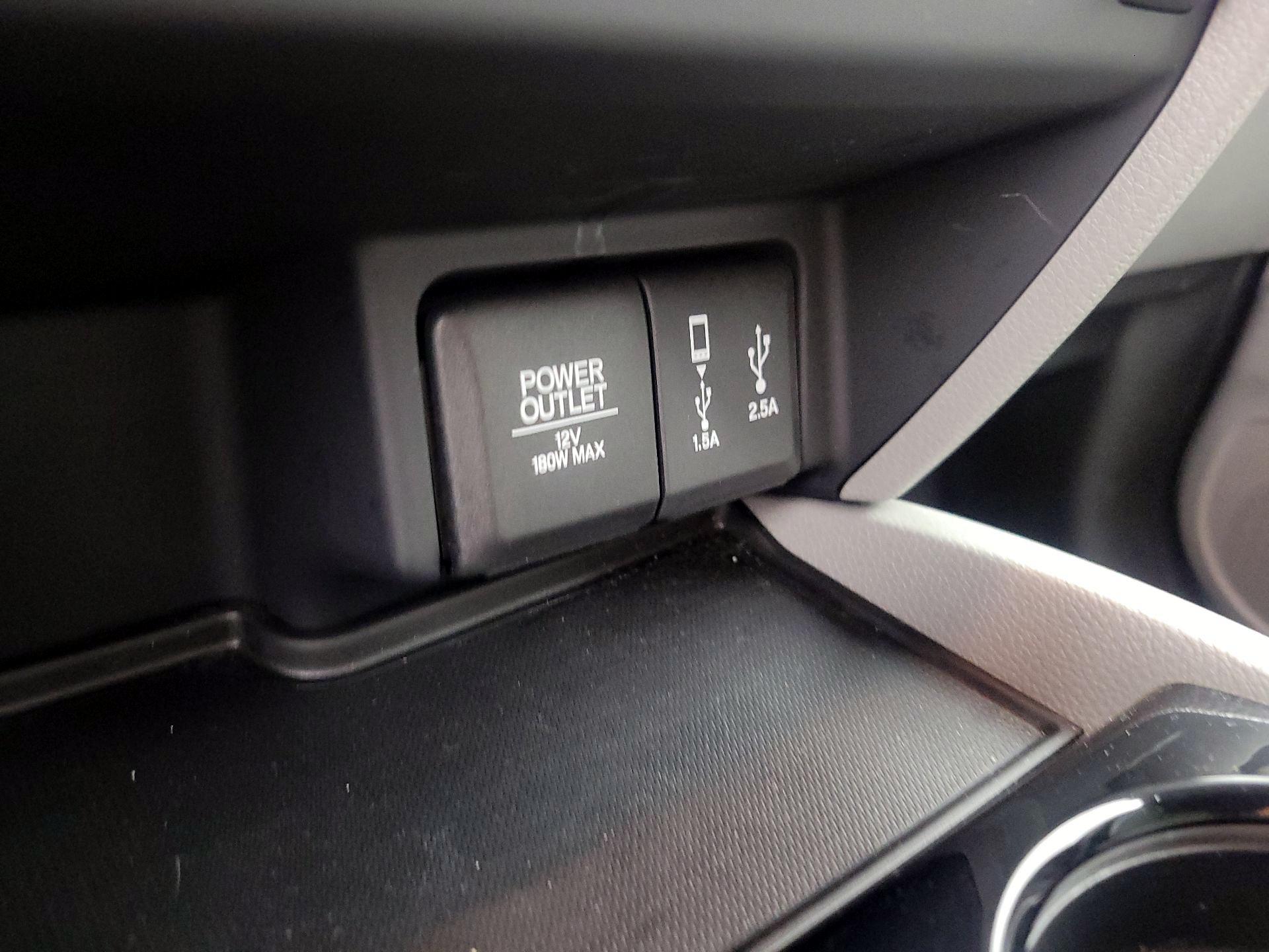 Thumbnail: 2017 Honda Pilot - 19