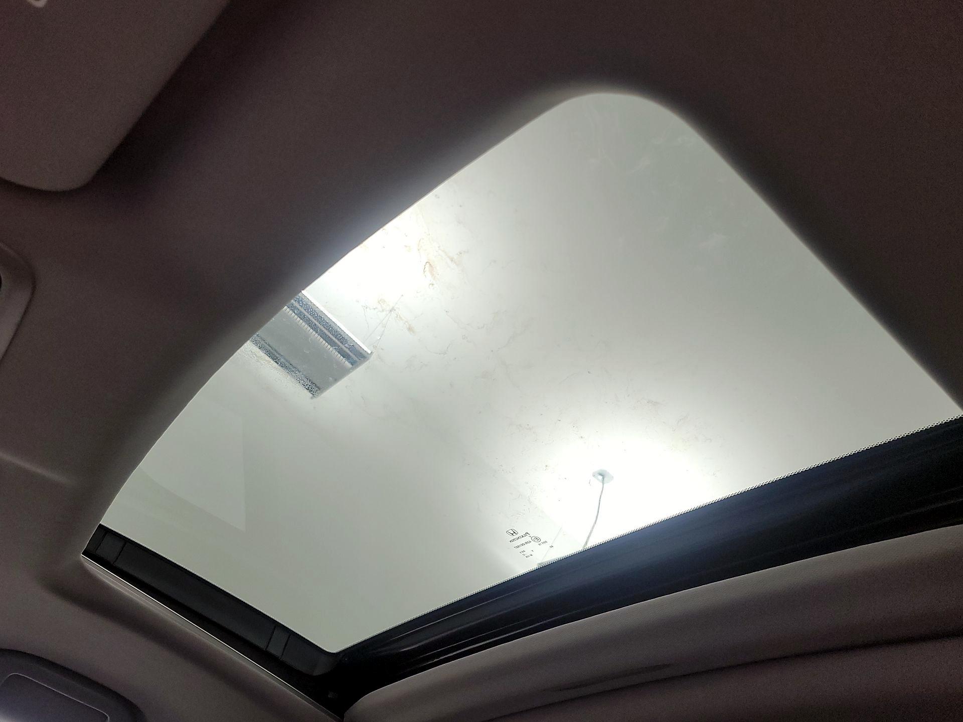 Thumbnail: 2017 Honda Pilot - 20