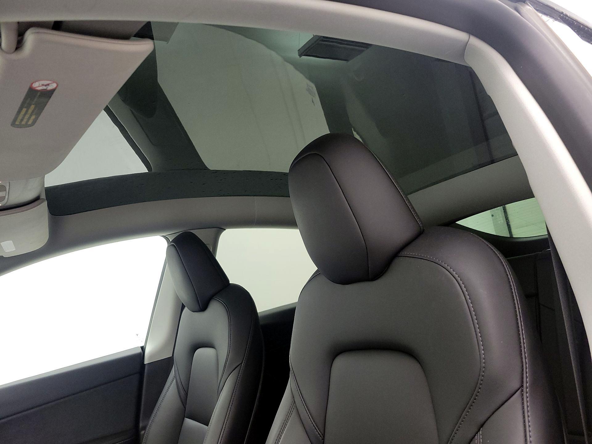 Thumbnail: 2022 Tesla Model Y - 19