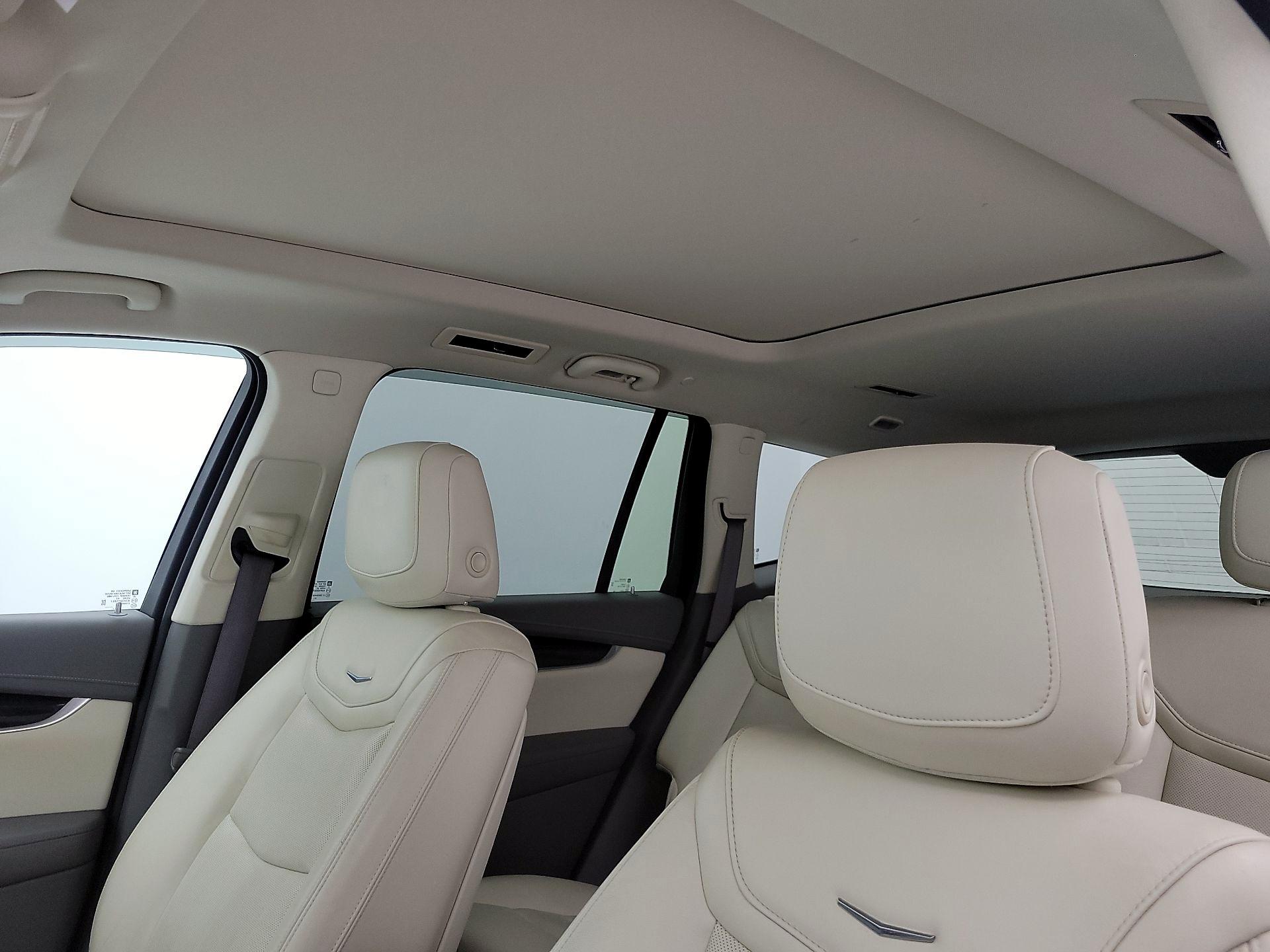 Thumbnail: 2020 Cadillac XT6 - 20