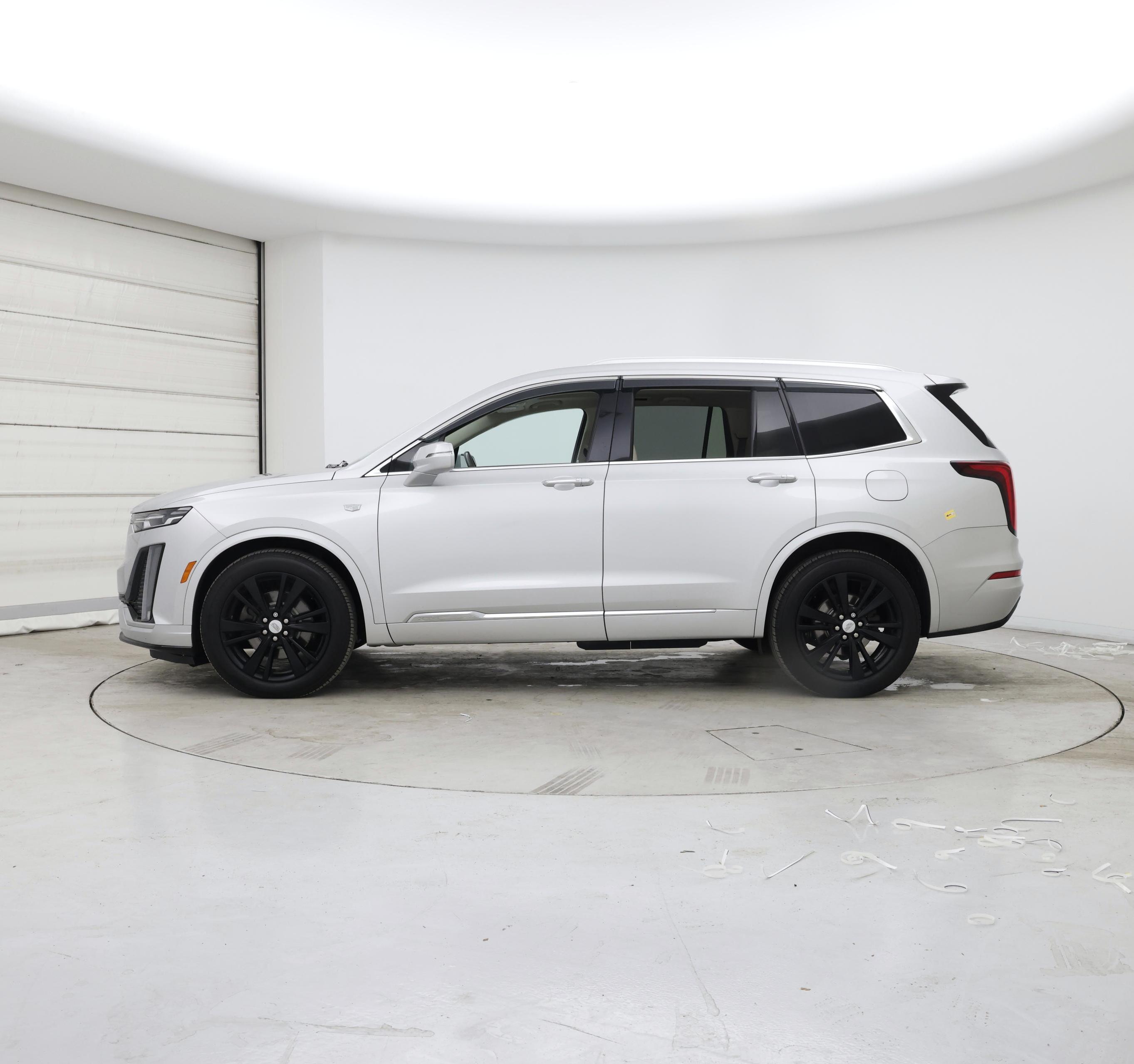 Thumbnail: 2020 Cadillac XT6 - 3