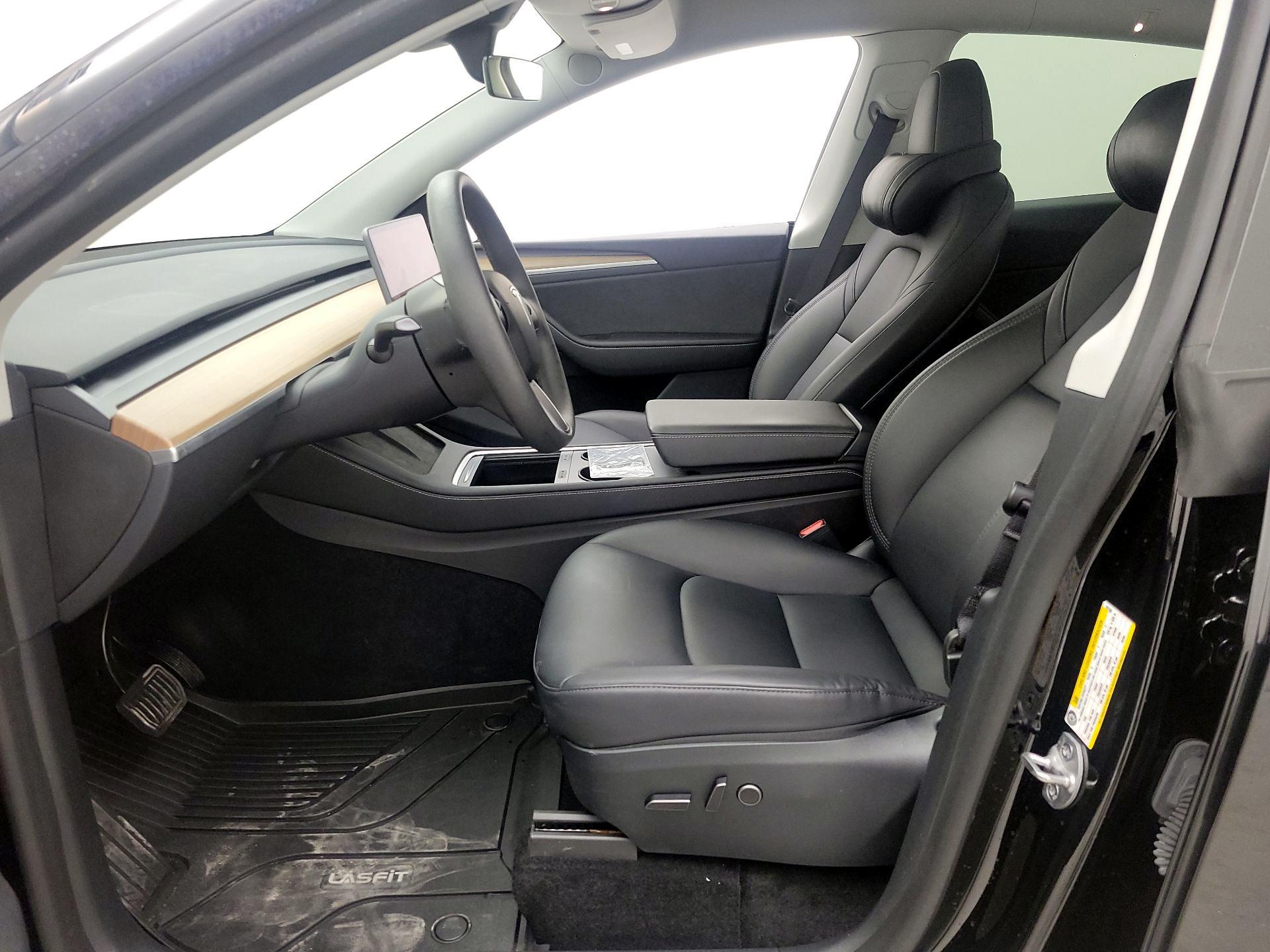 Thumbnail: 2023 Tesla Model Y - 11