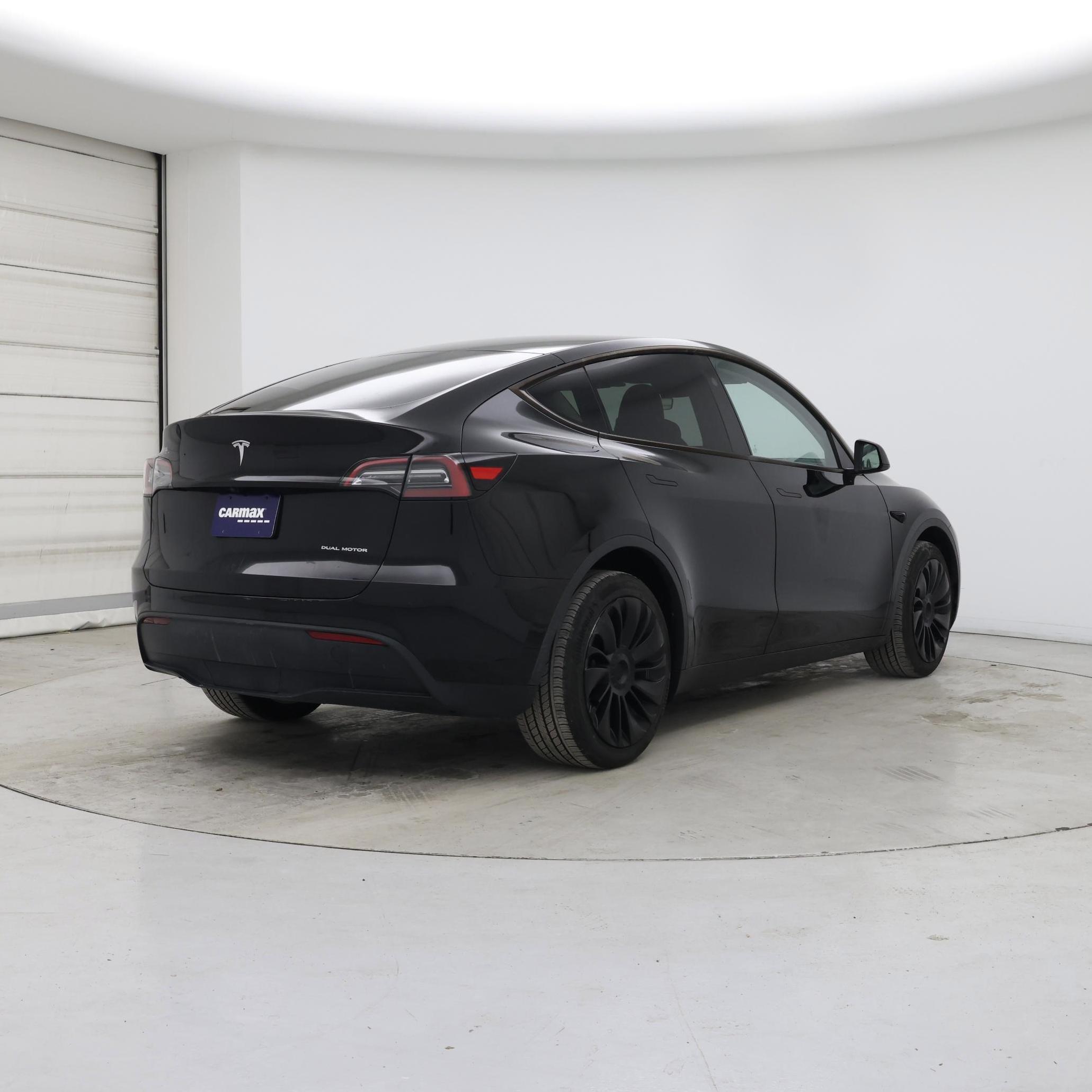 Thumbnail: 2023 Tesla Model Y - 8
