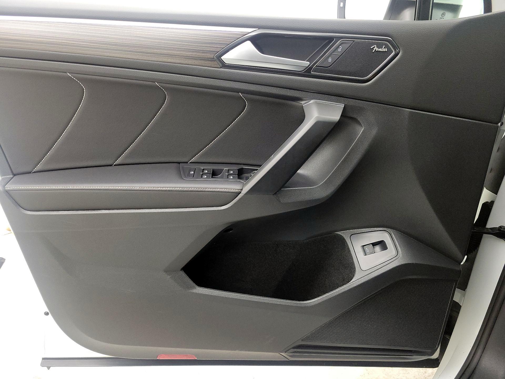 Thumbnail: 2022 Volkswagen Tiguan - 12