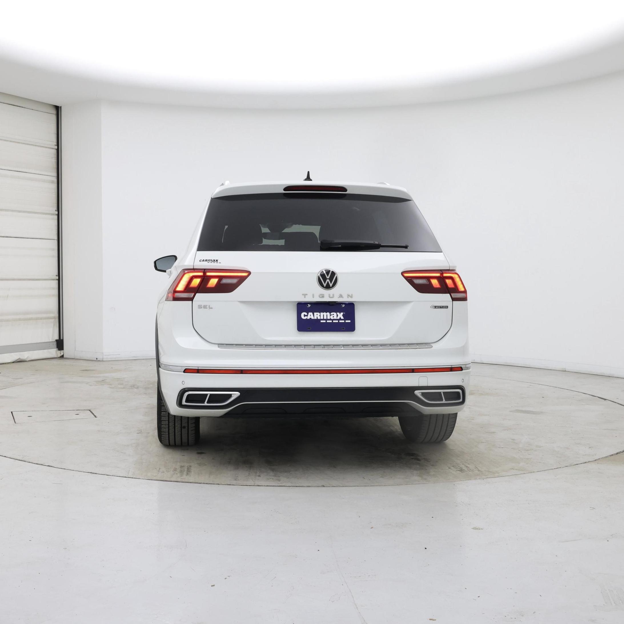 Thumbnail: 2022 Volkswagen Tiguan - 6