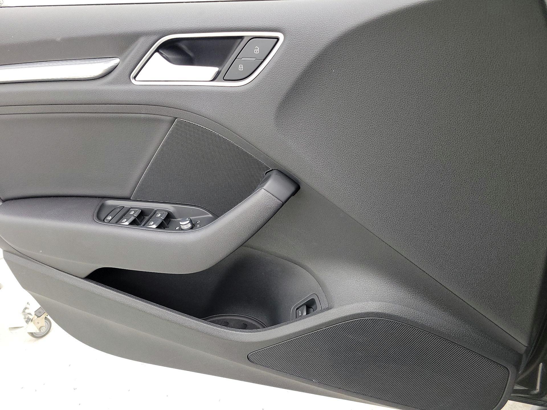 Thumbnail: 2017 Audi A3 - 12