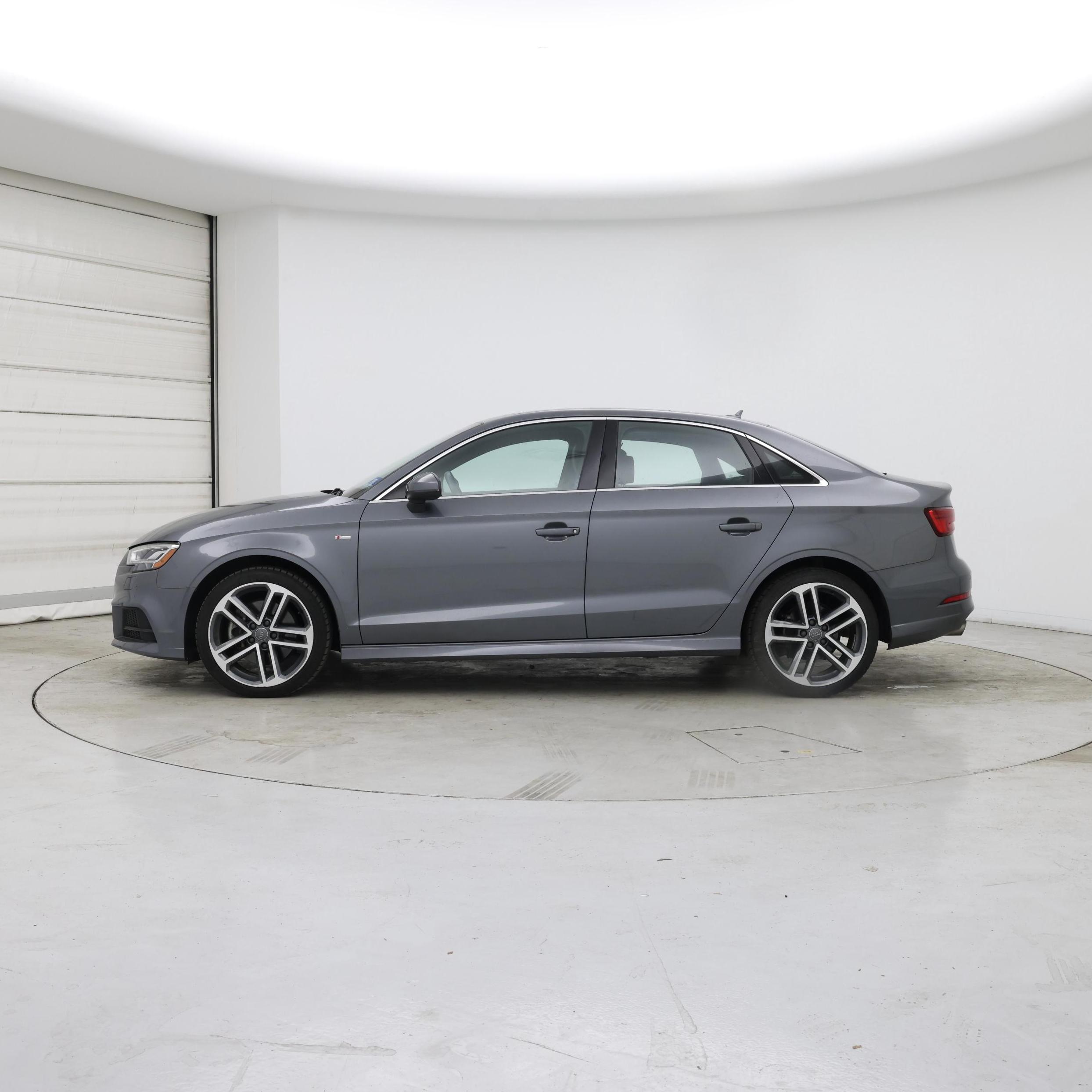 Thumbnail: 2017 Audi A3 - 3