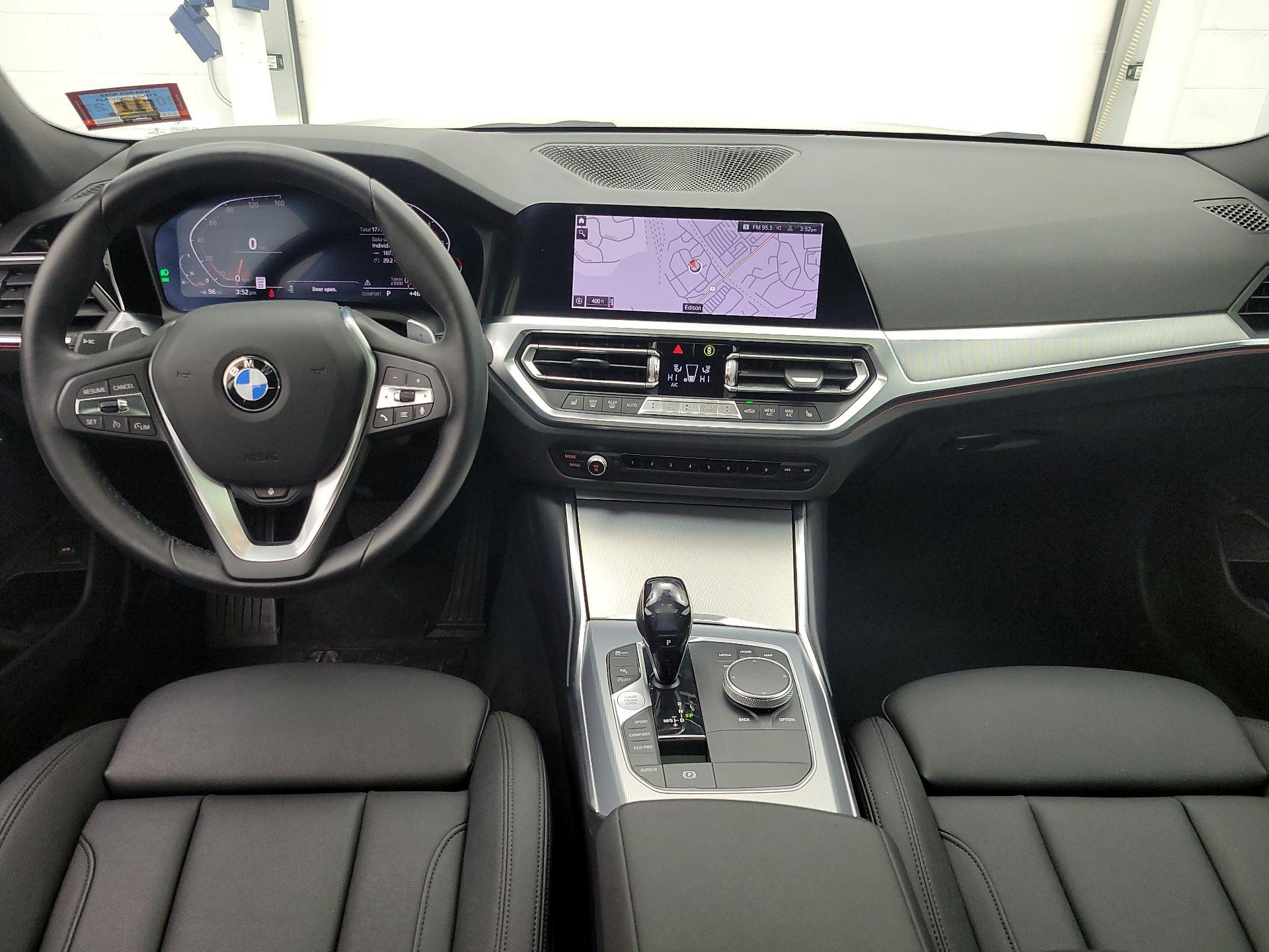 Thumbnail: 2021 BMW 3 Series - 9