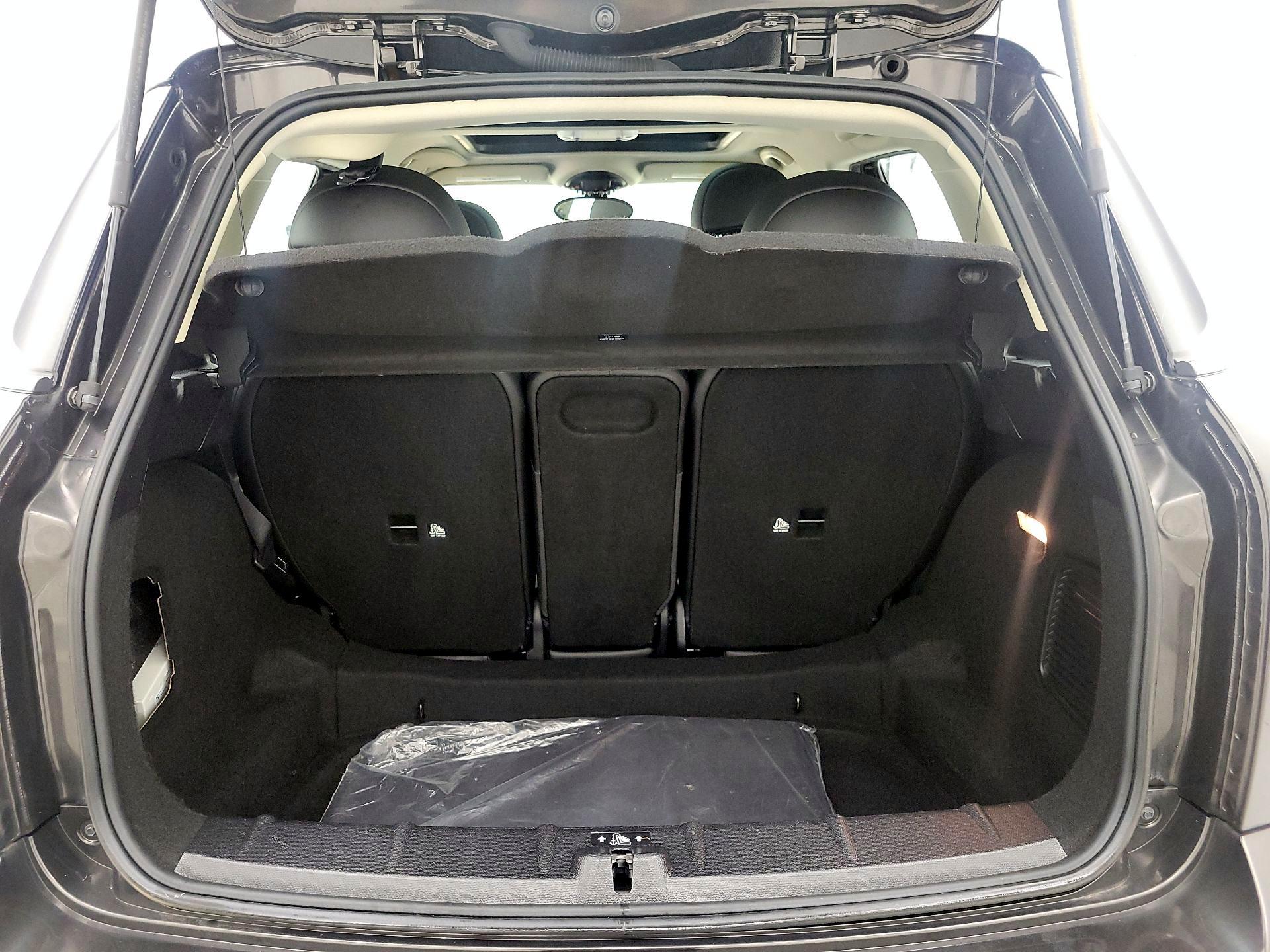 Thumbnail: 2015 MINI Cooper Countryman - 19