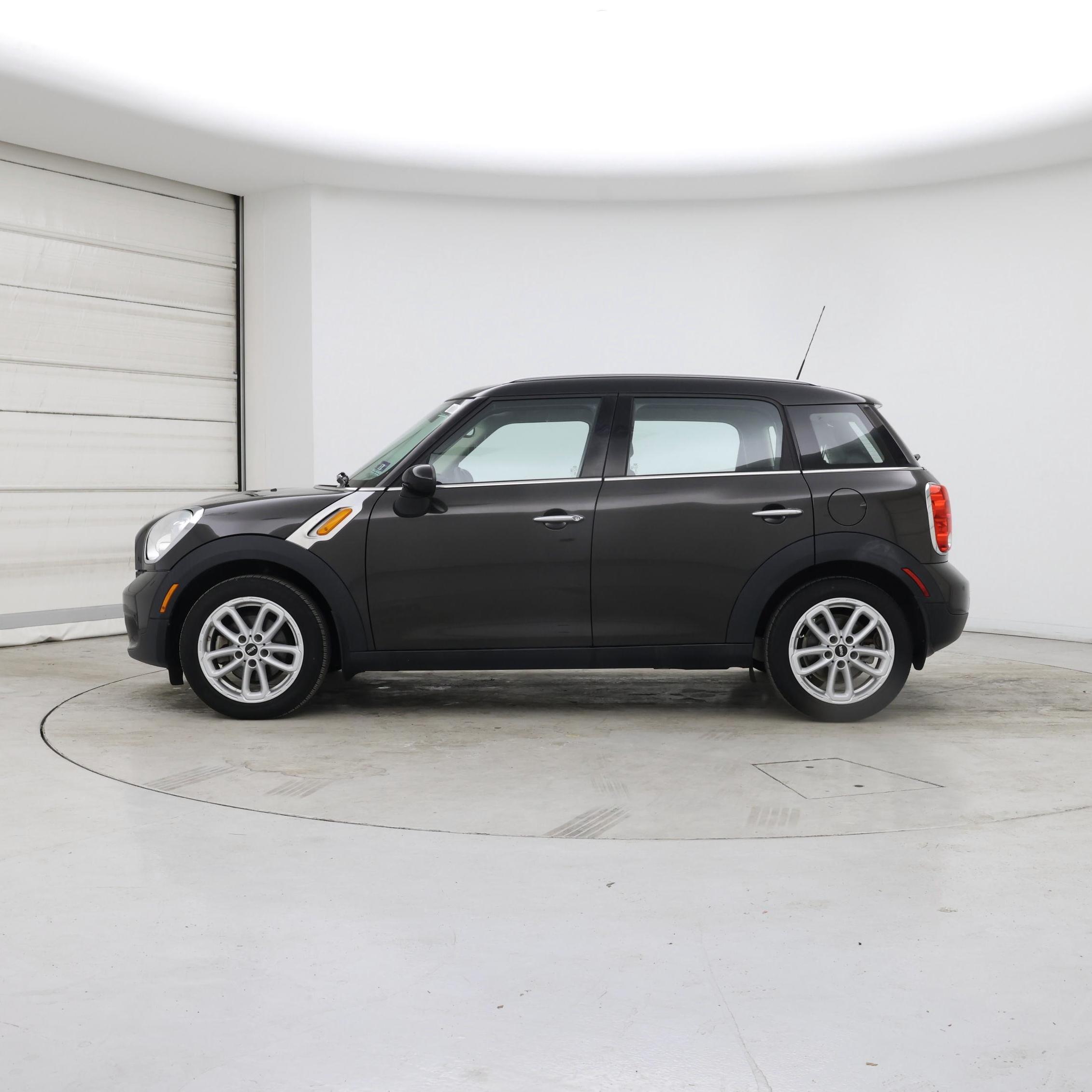 Thumbnail: 2015 MINI Cooper Countryman - 3