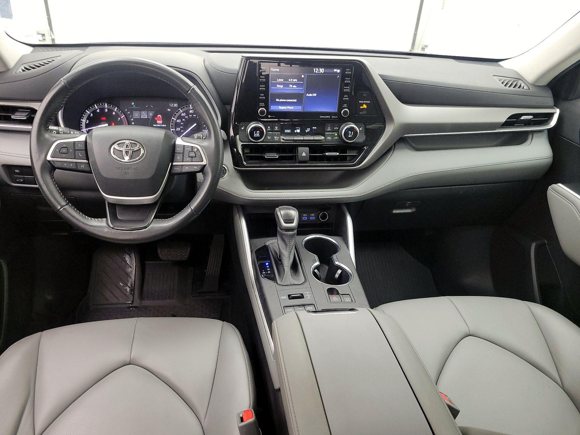 Thumbnail: 2022 Toyota Highlander - 9