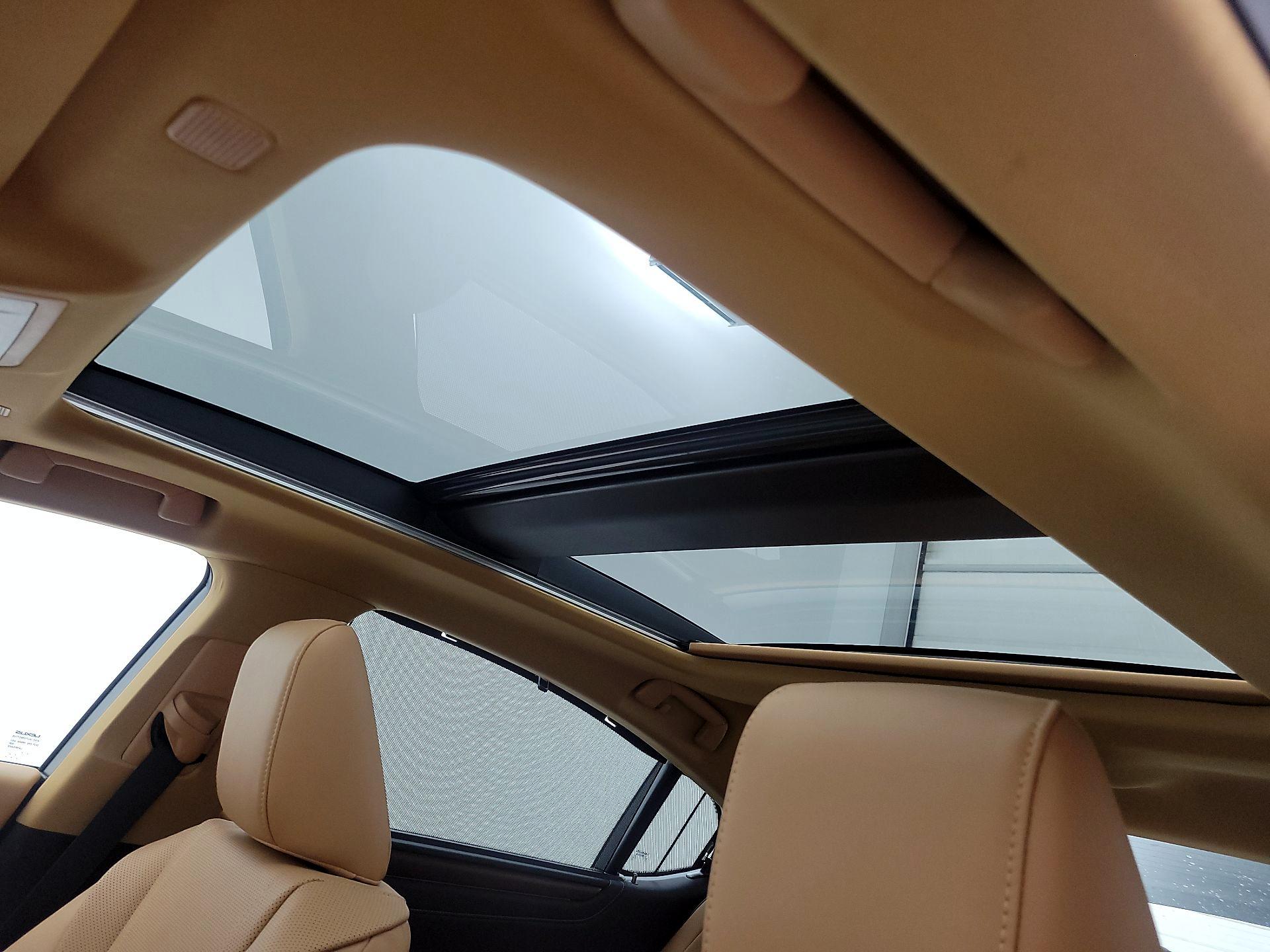 Thumbnail: 2024 Lexus ES - 18