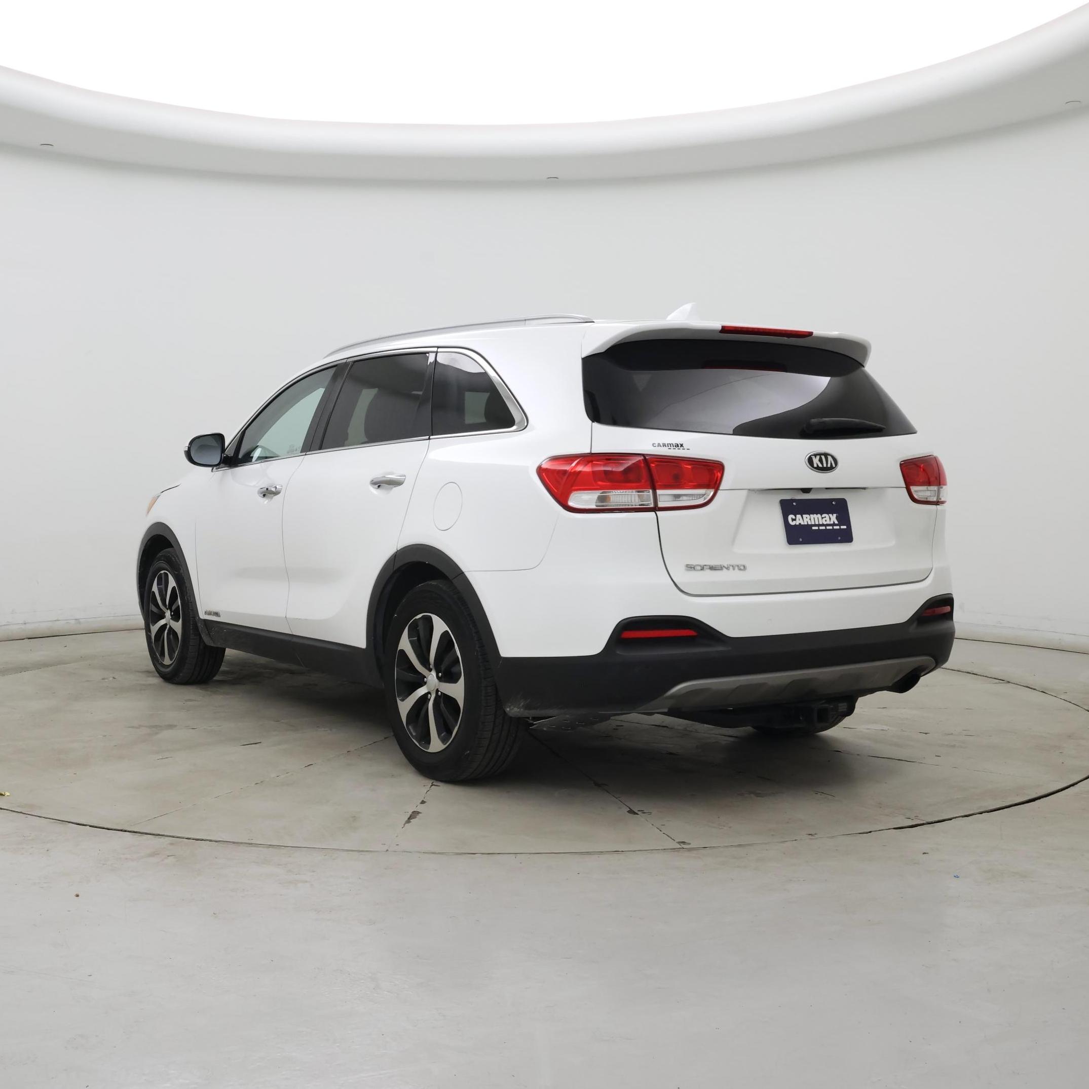 Thumbnail: 2016 Kia Sorento - 2