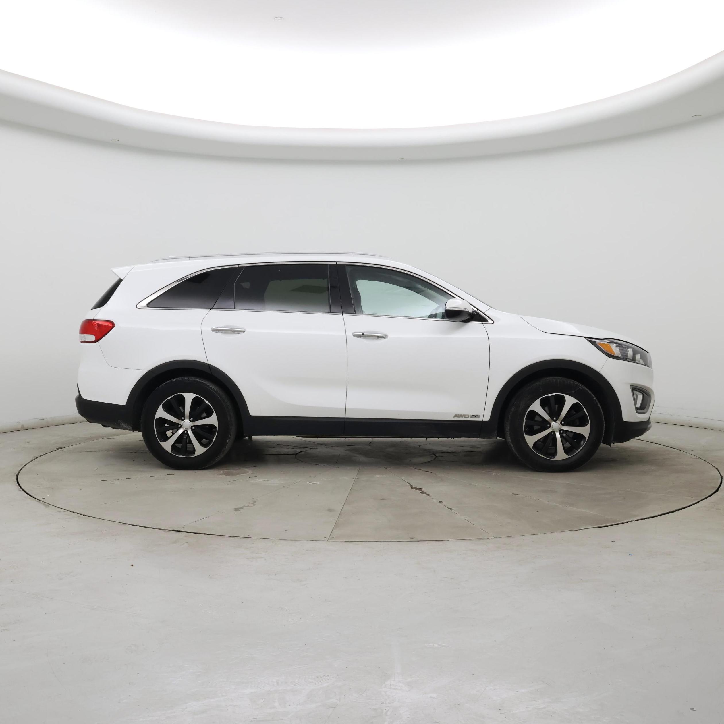 Thumbnail: 2016 Kia Sorento - 7