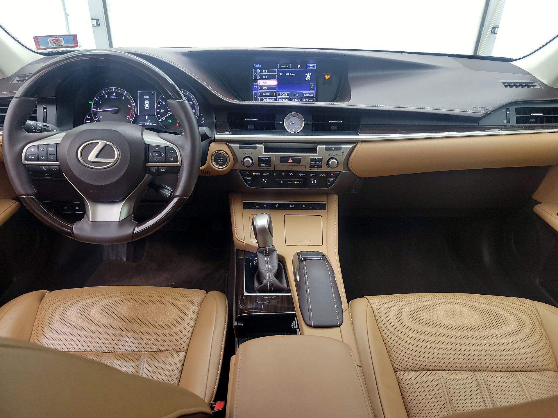 Thumbnail: 2016 Lexus ES - 9