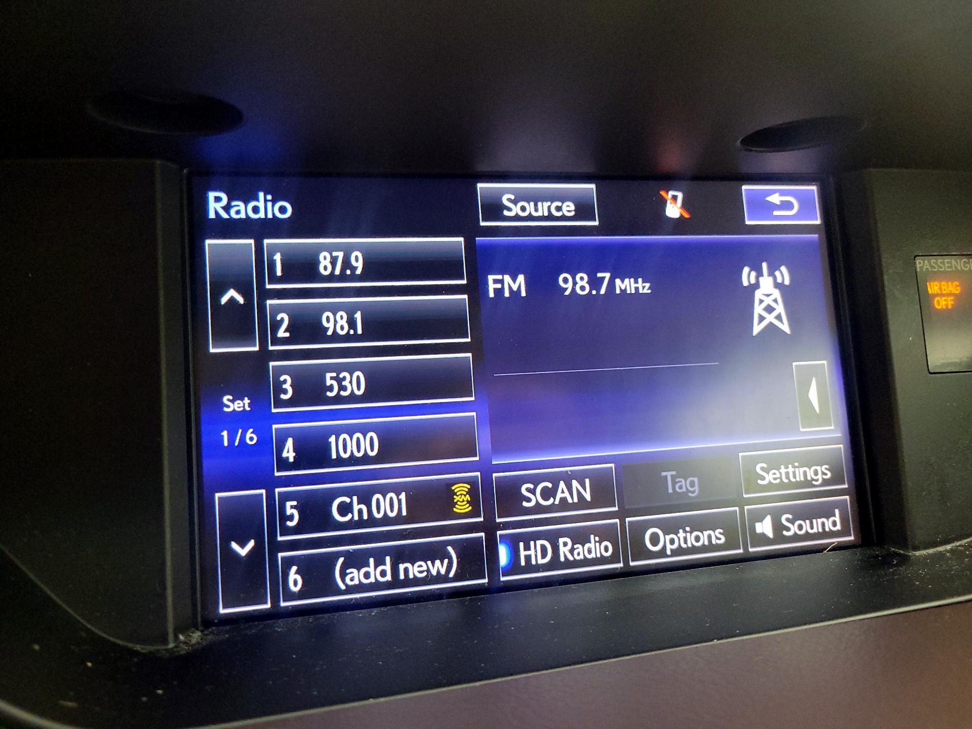 Thumbnail: 2016 Lexus ES - 15