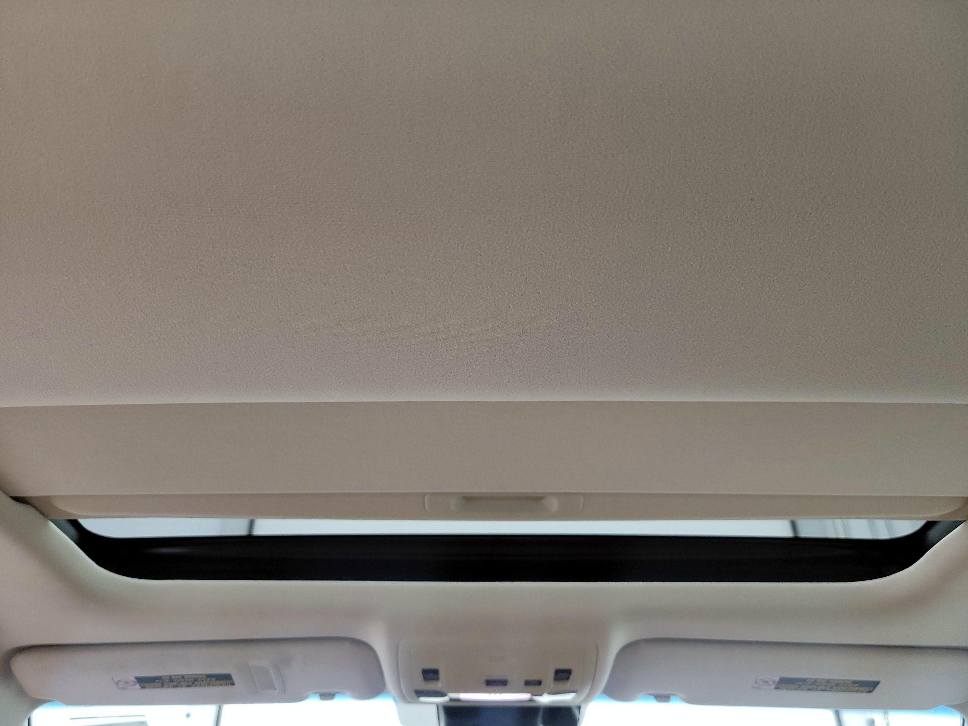 Thumbnail: 2016 Lexus ES - 19