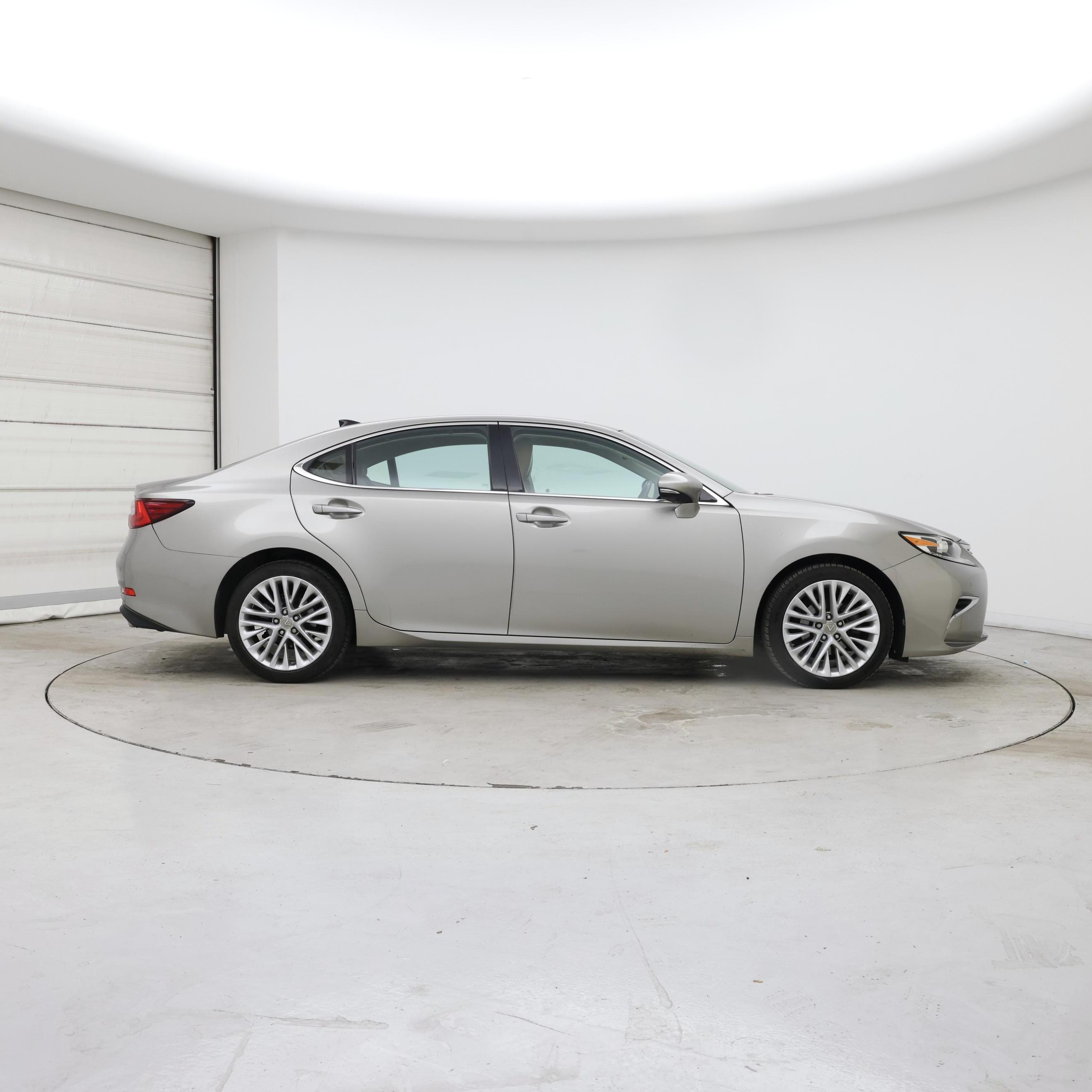 Thumbnail: 2016 Lexus ES - 7