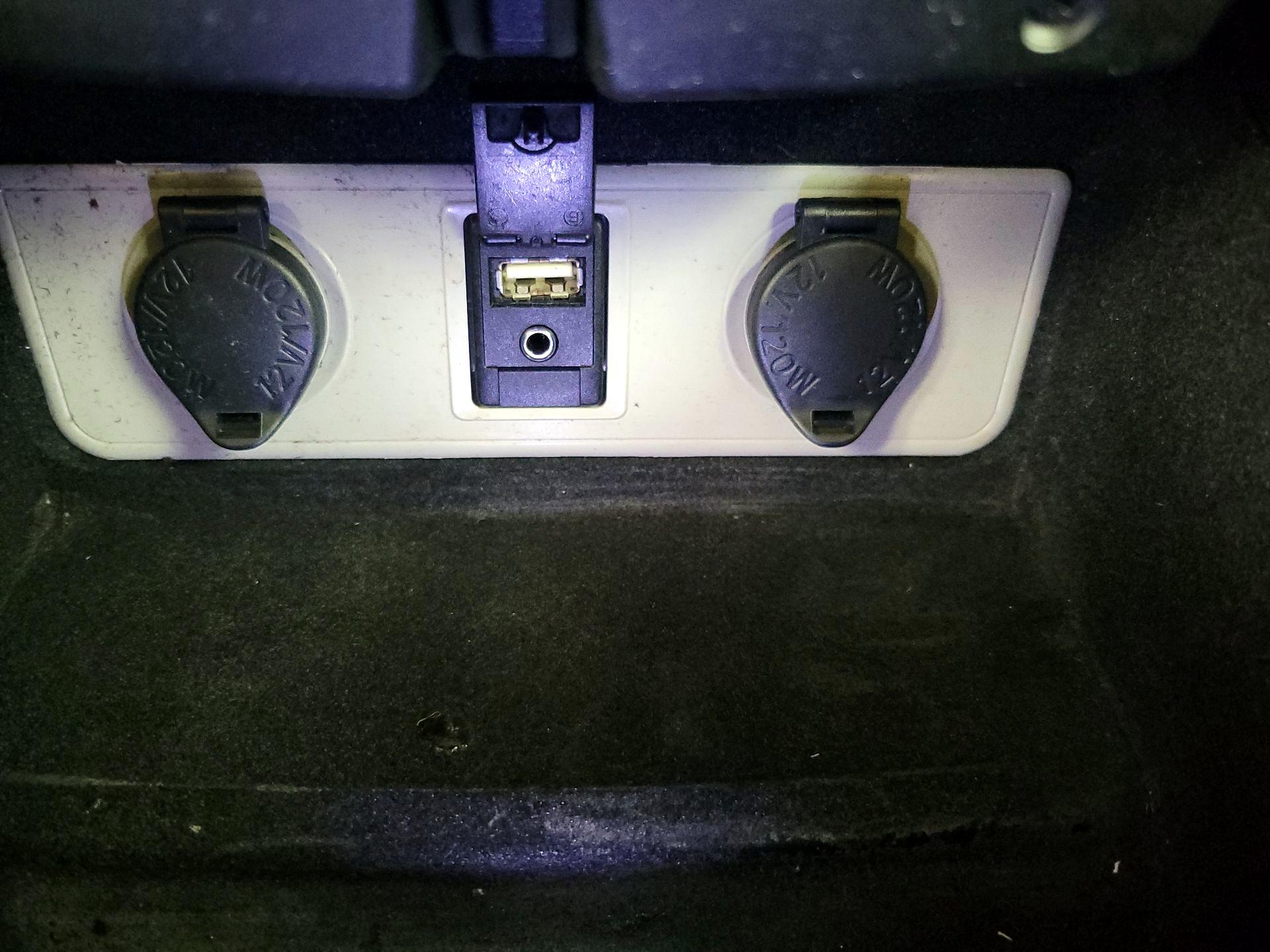 Thumbnail: 2018 Toyota Avalon - 18