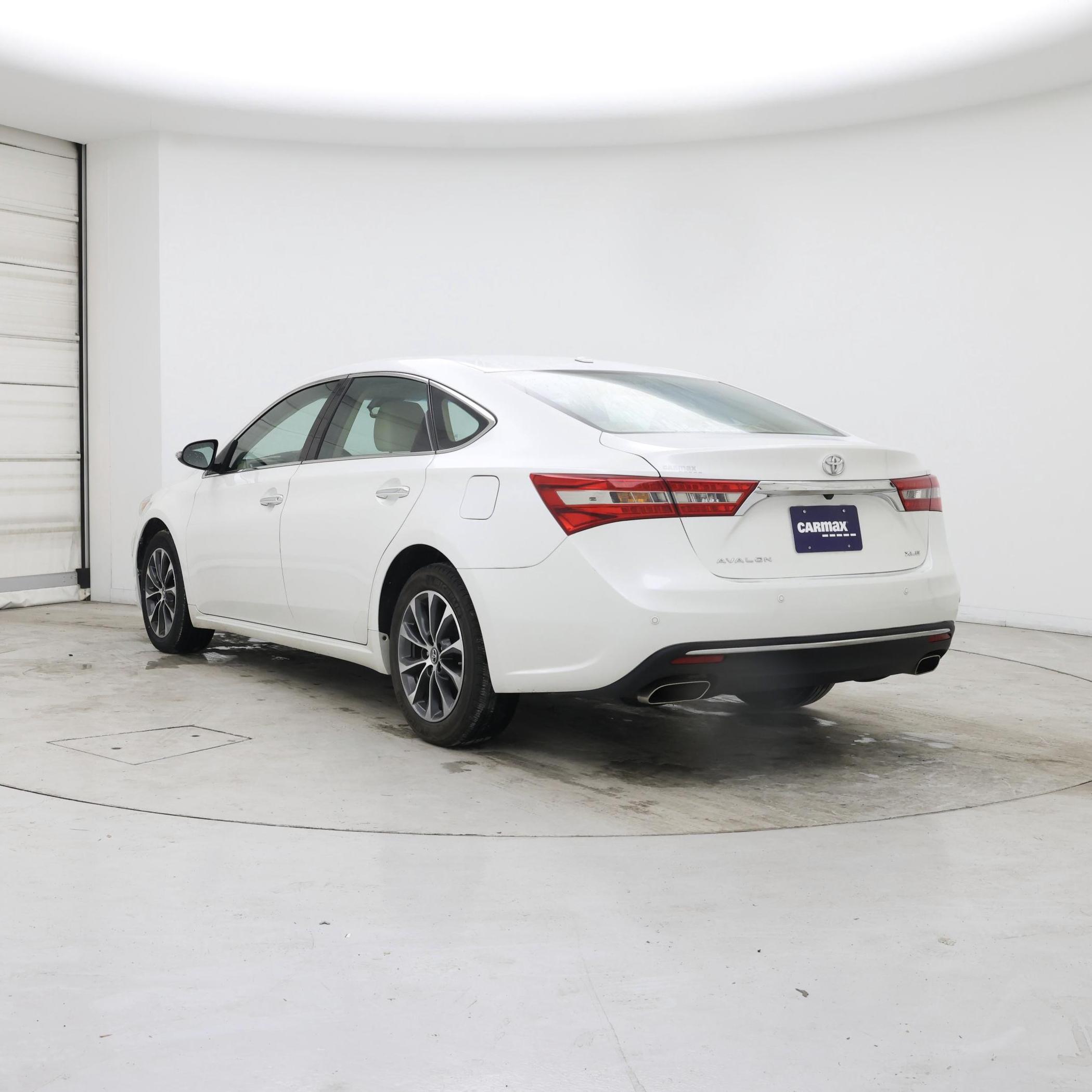 Thumbnail: 2018 Toyota Avalon - 2