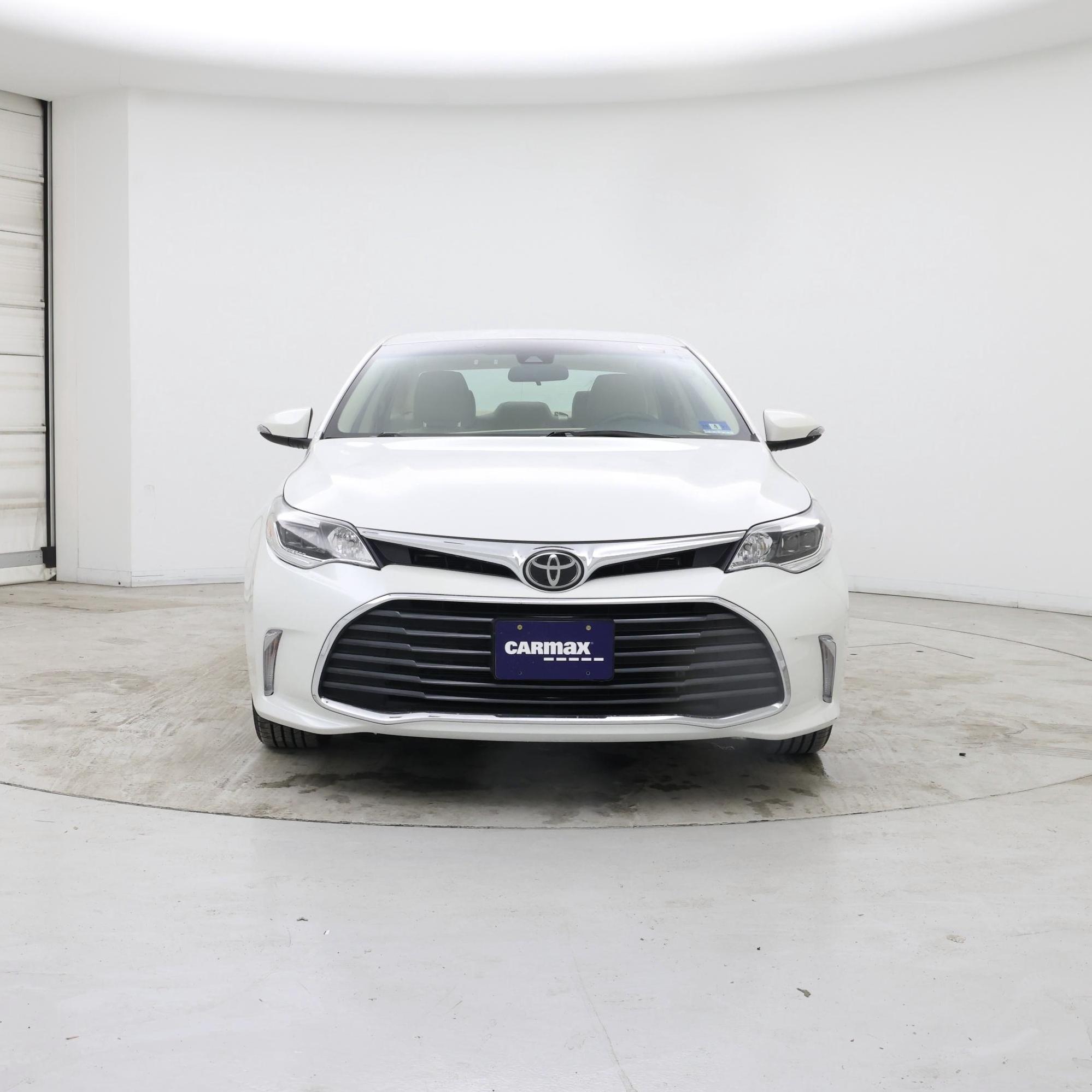 Thumbnail: 2018 Toyota Avalon - 5