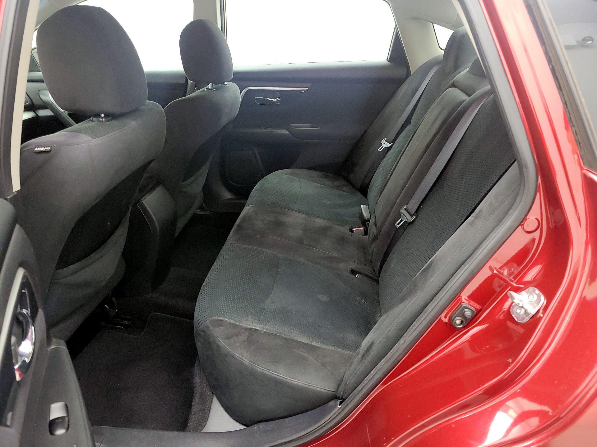 Thumbnail: 2014 Nissan Altima - 19