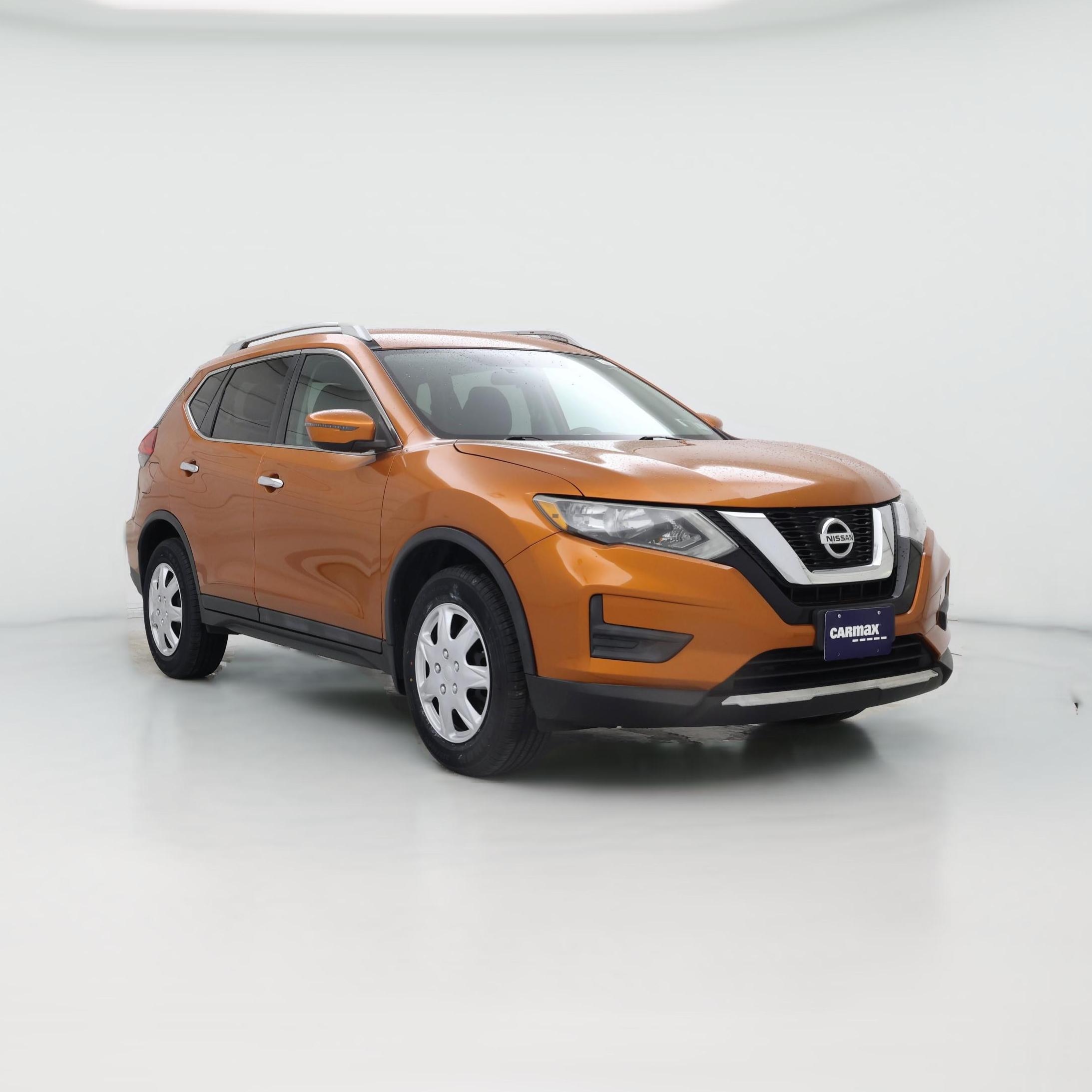 Thumbnail: 2017 Nissan Rogue - 1