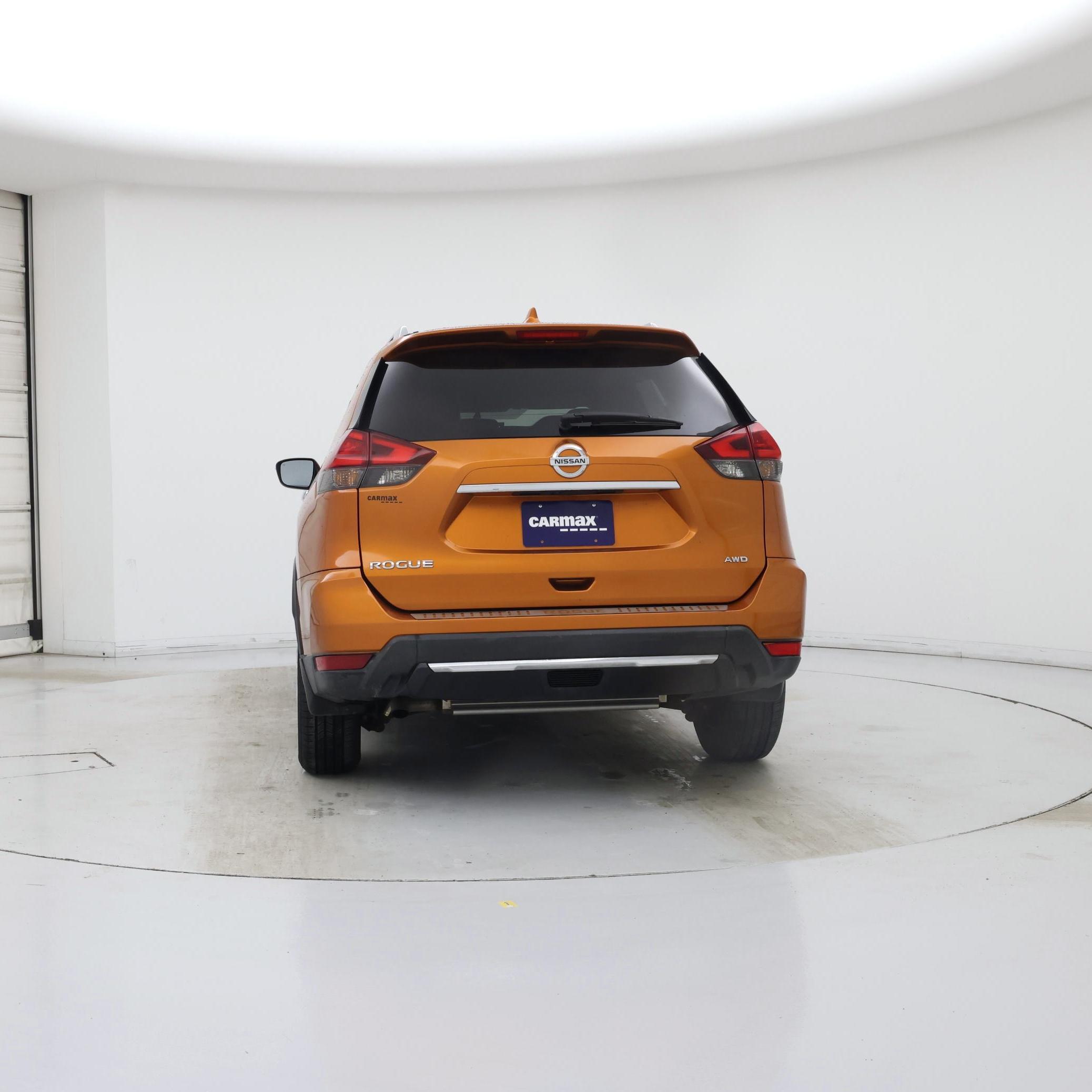 Thumbnail: 2017 Nissan Rogue - 6