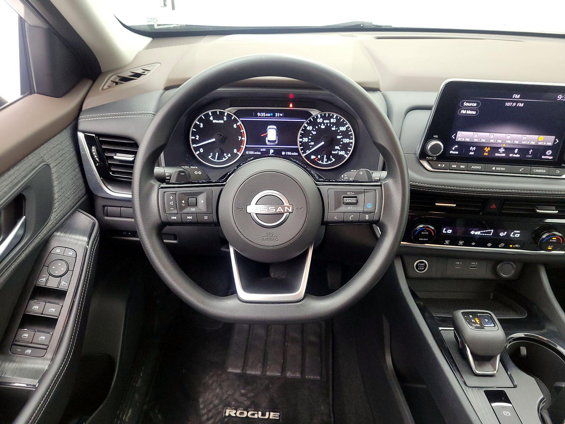 Thumbnail: 2022 Nissan Rogue - 10